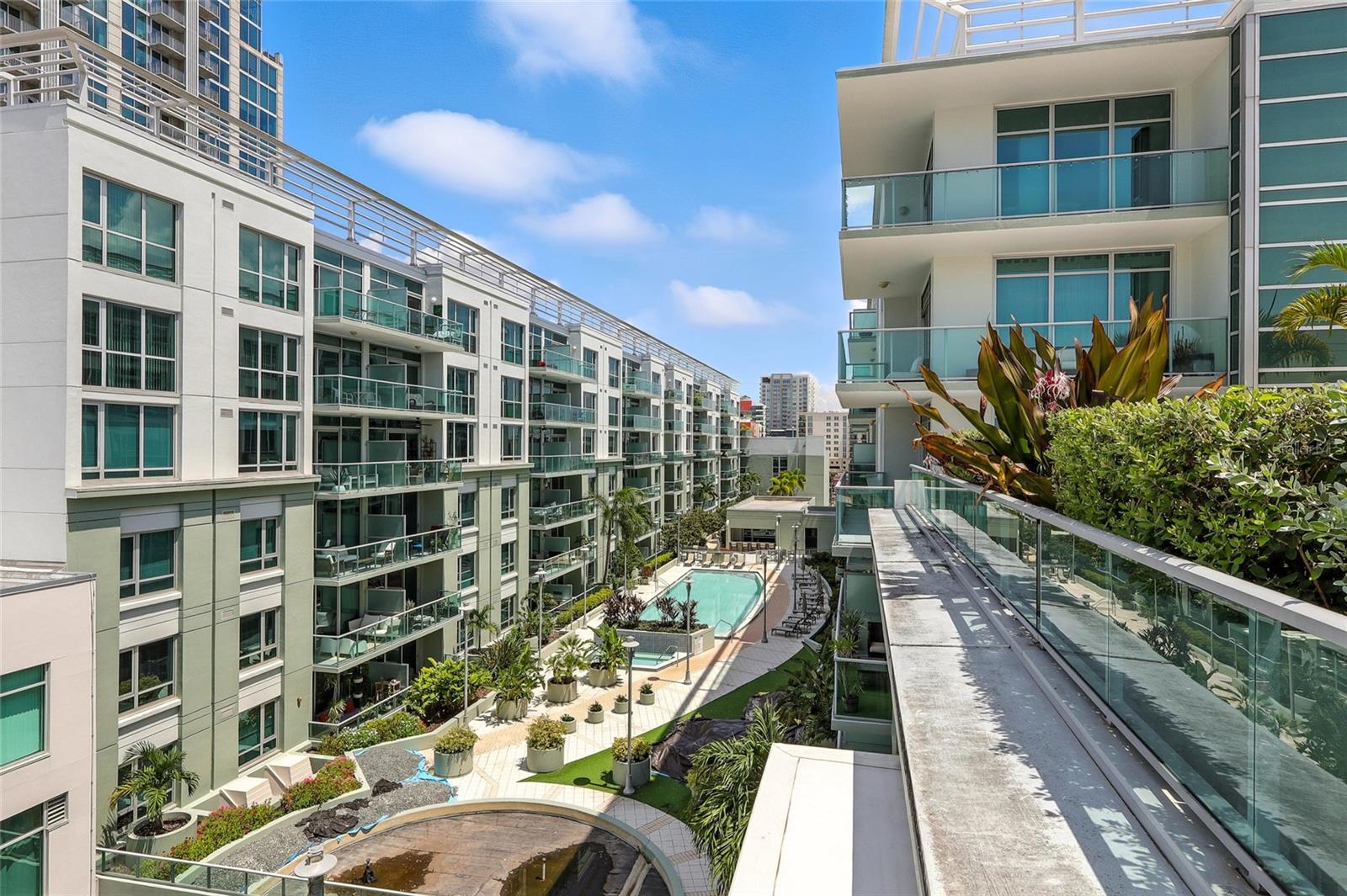 Listing photo id 27 for 111 12th Street 1302