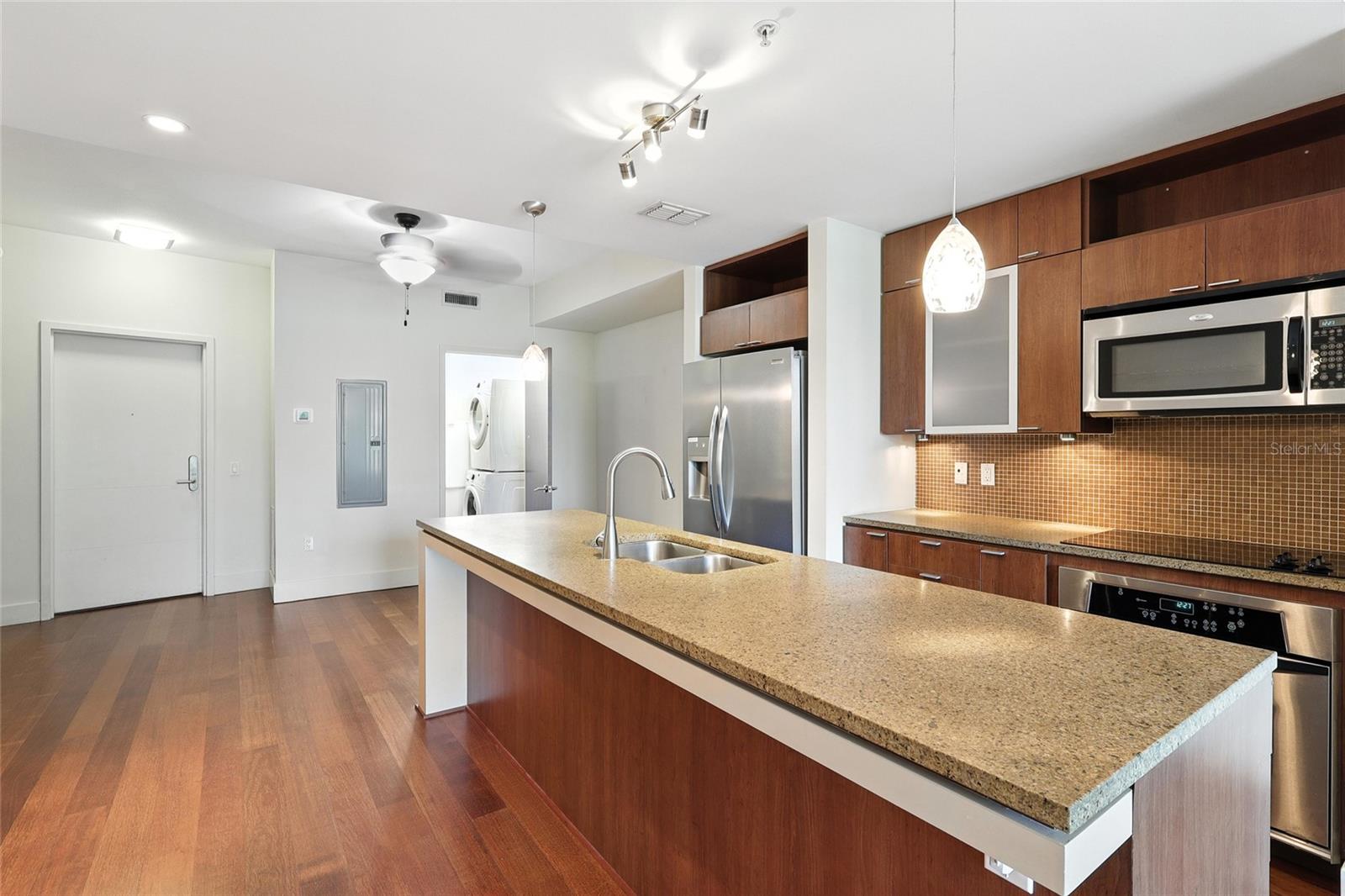 Listing photo id 1 for 111 12th Street 1302