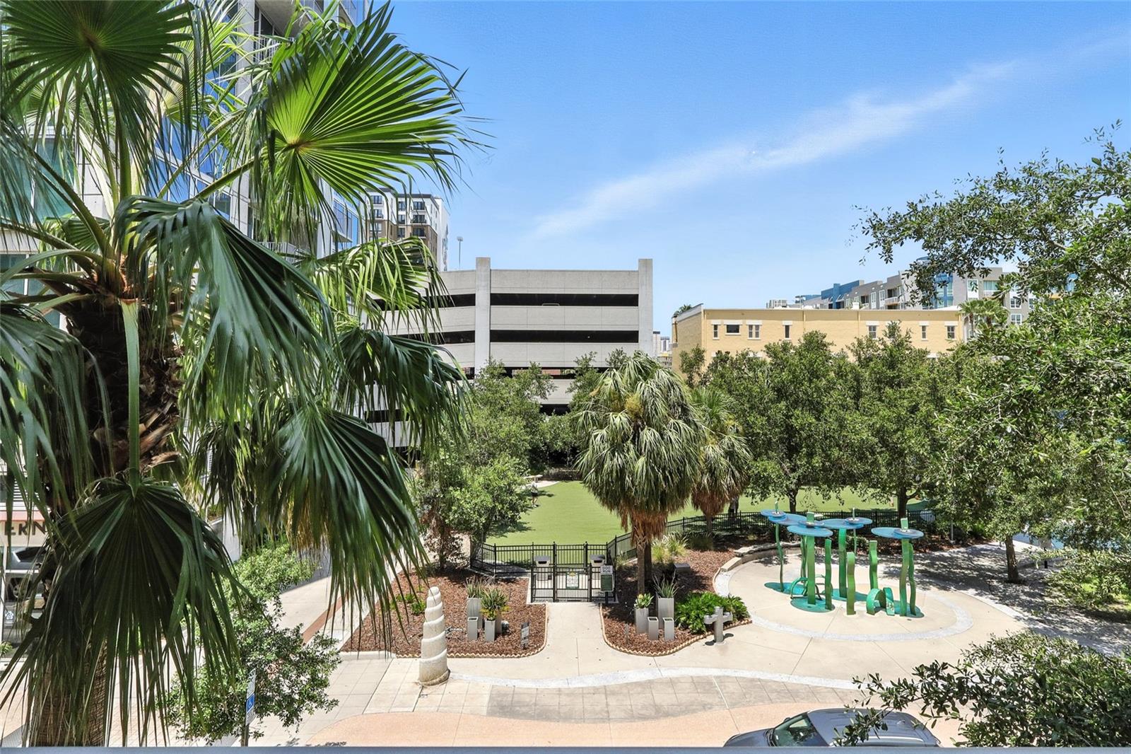 Listing photo id 5 for 111 12th Street 1302