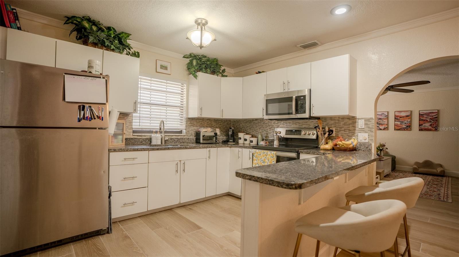 Listing photo id 15 for 6509 Sawyer Place