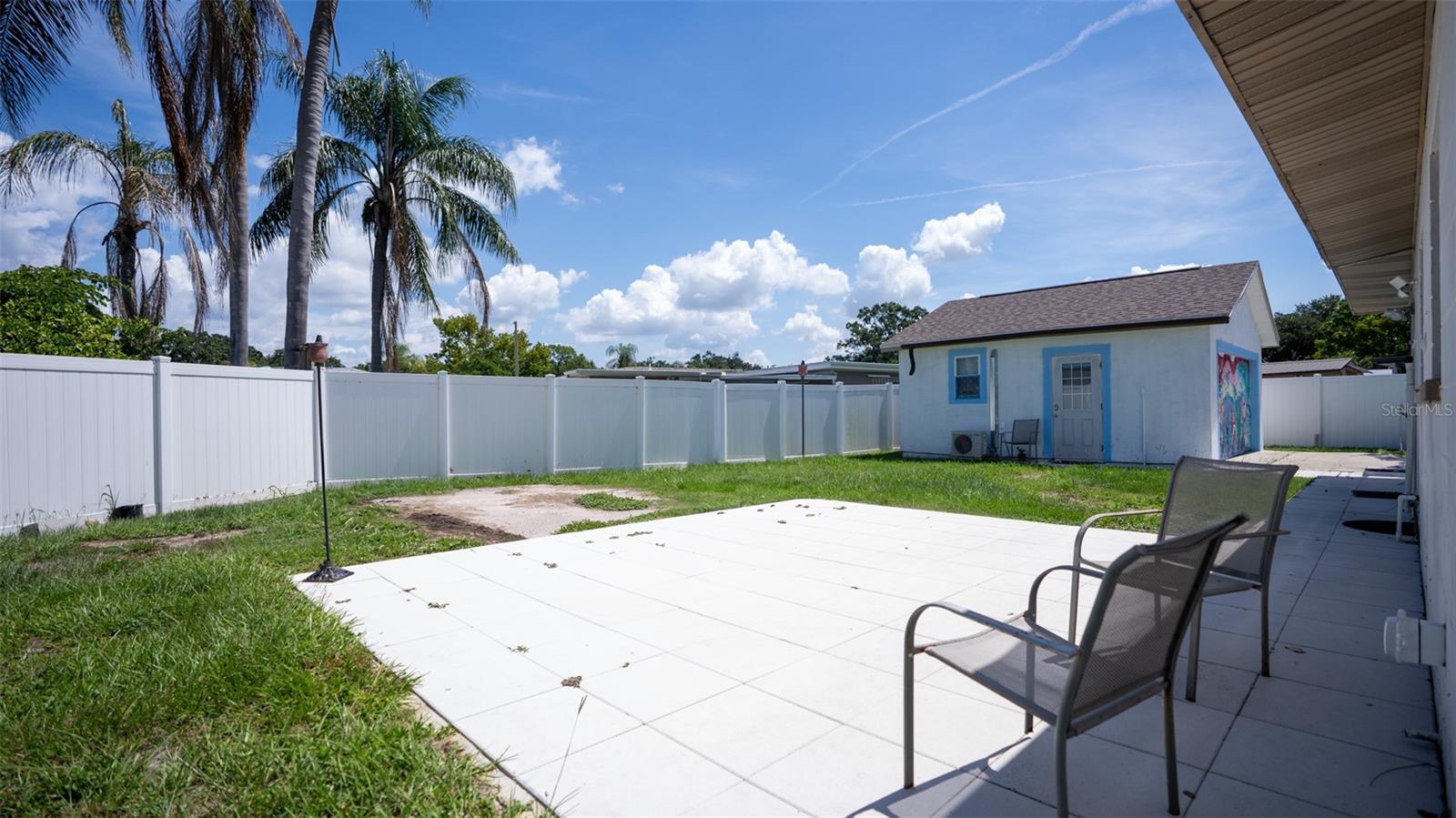 Listing photo id 27 for 6509 Sawyer Place