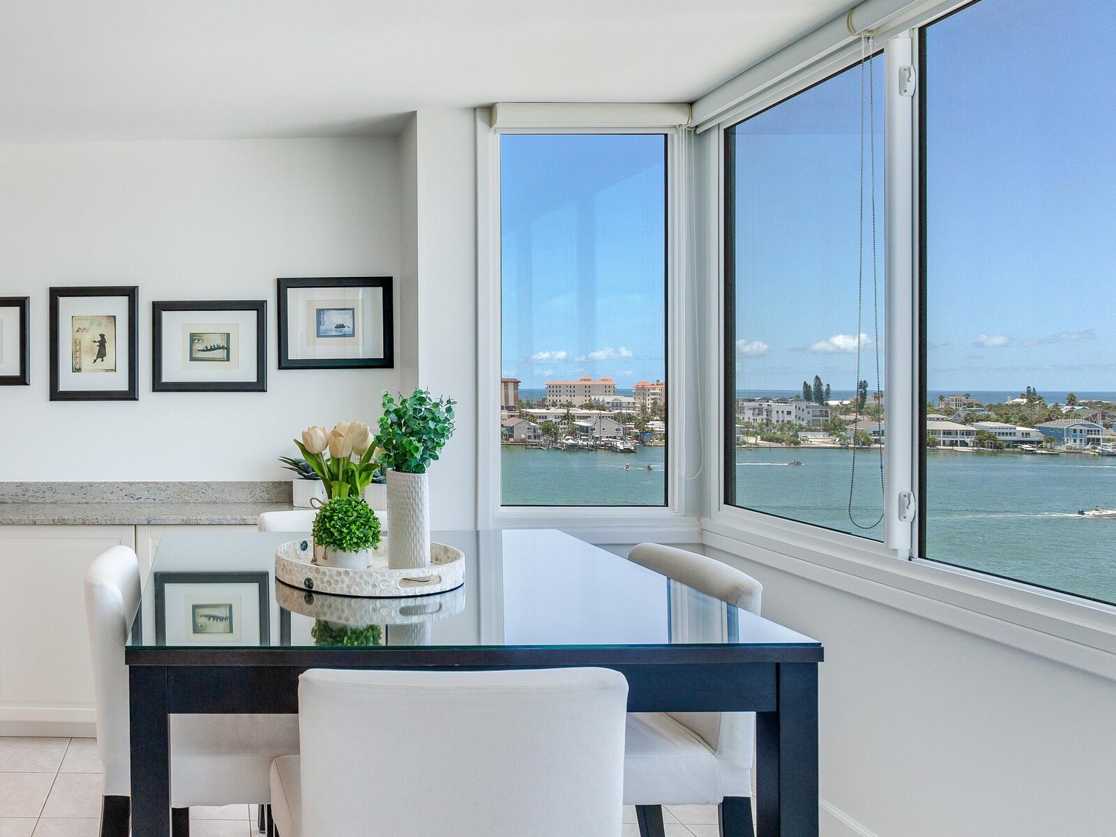 Image 11 of 61 For 660 Island Way 703