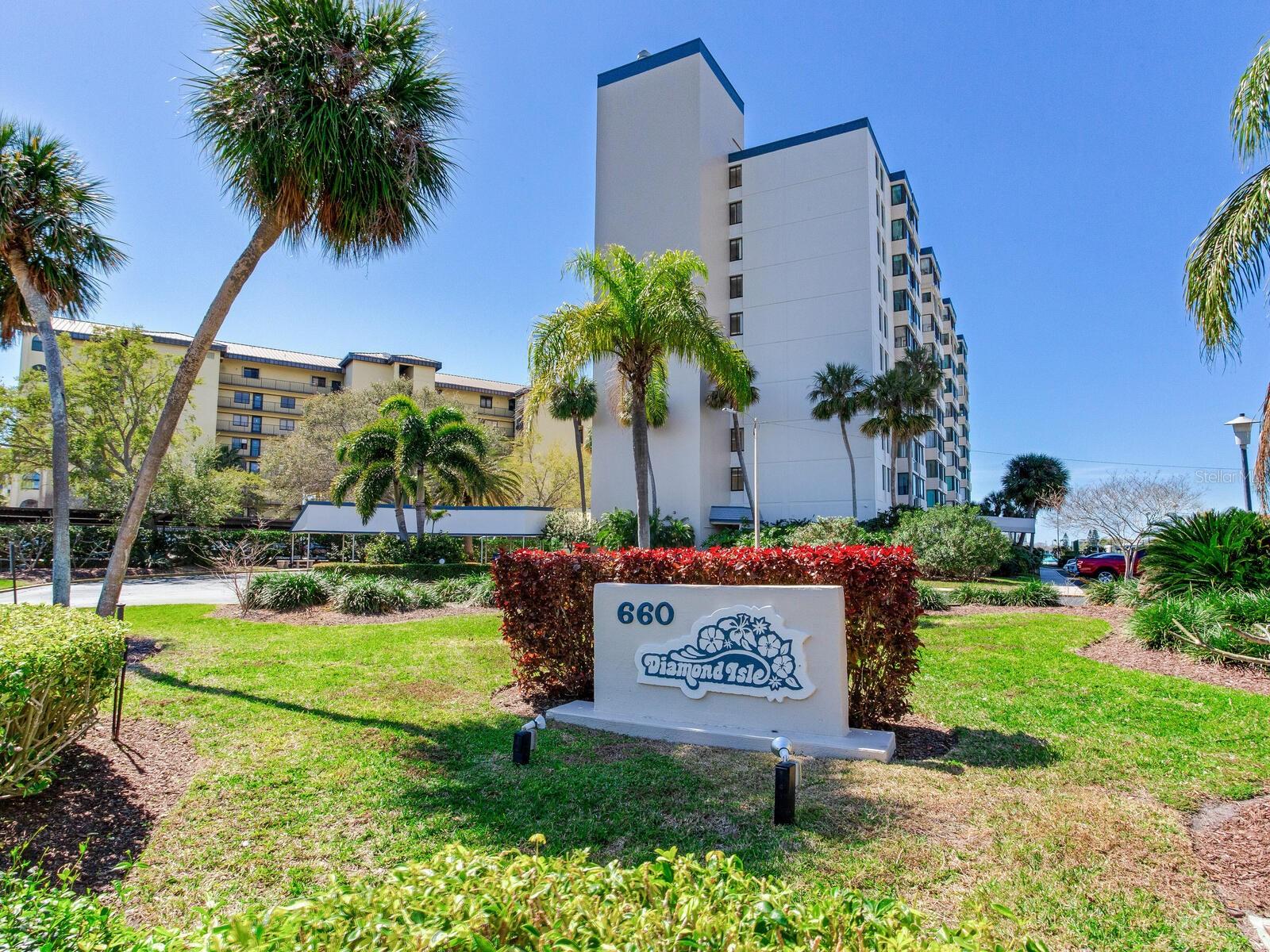 Image 2 of 61 For 660 Island Way 703
