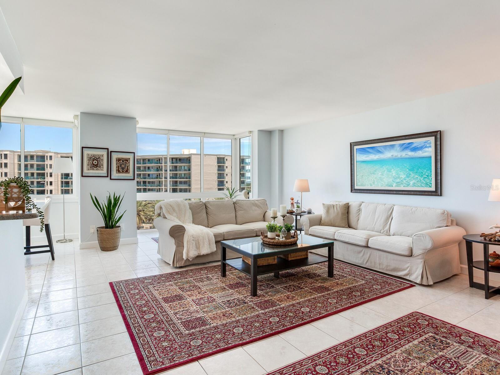 Image 29 of 61 For 660 Island Way 703