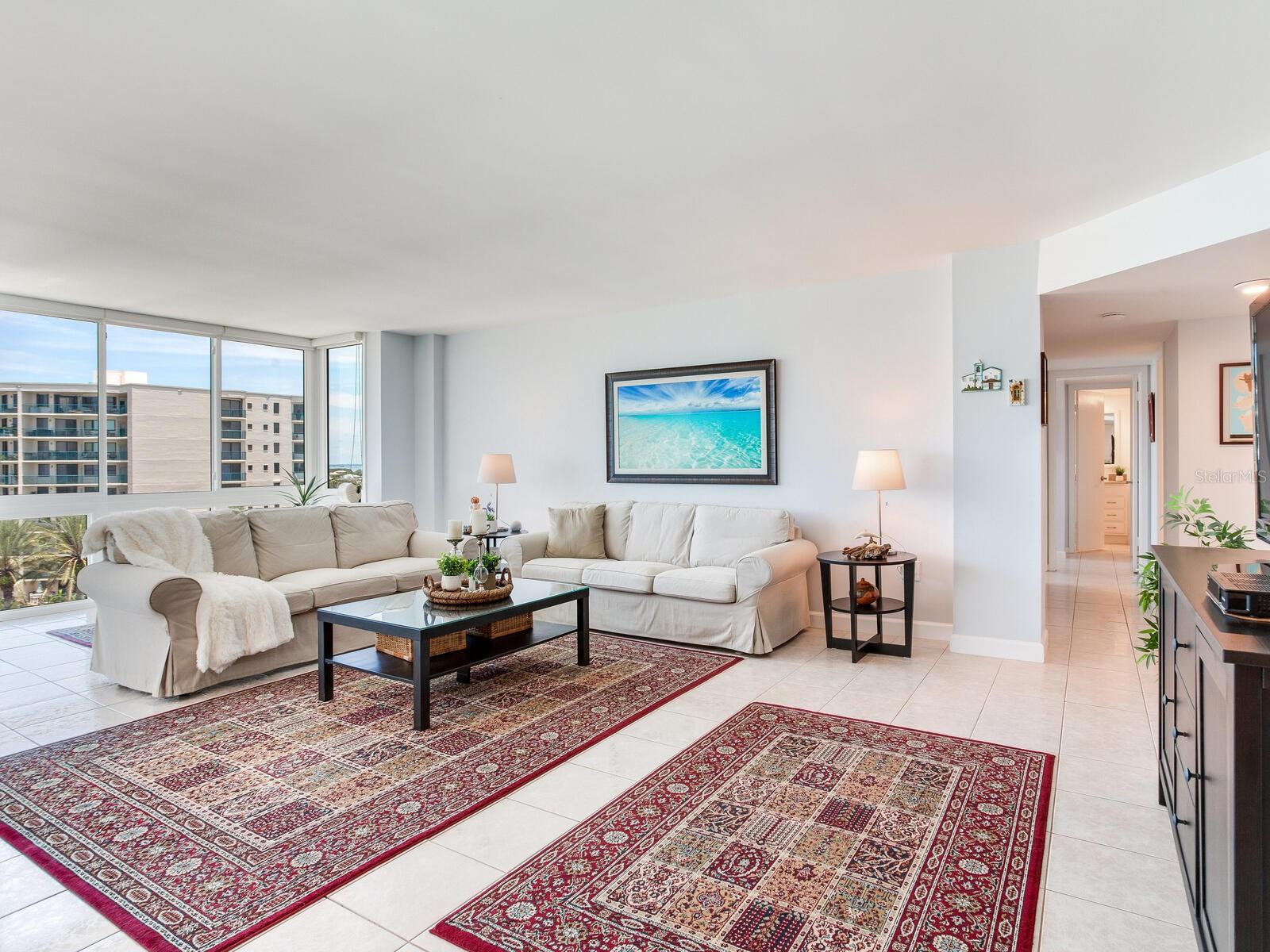 Image 30 of 61 For 660 Island Way 703