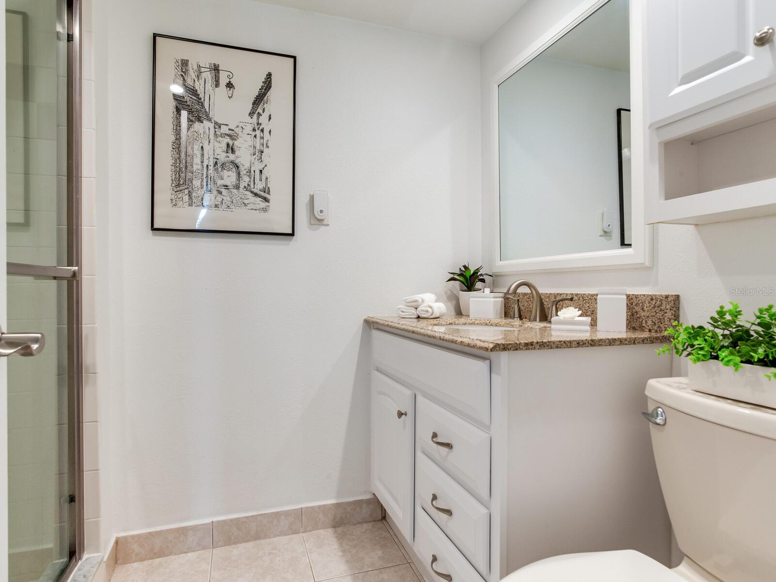 Image 32 of 61 For 660 Island Way 703