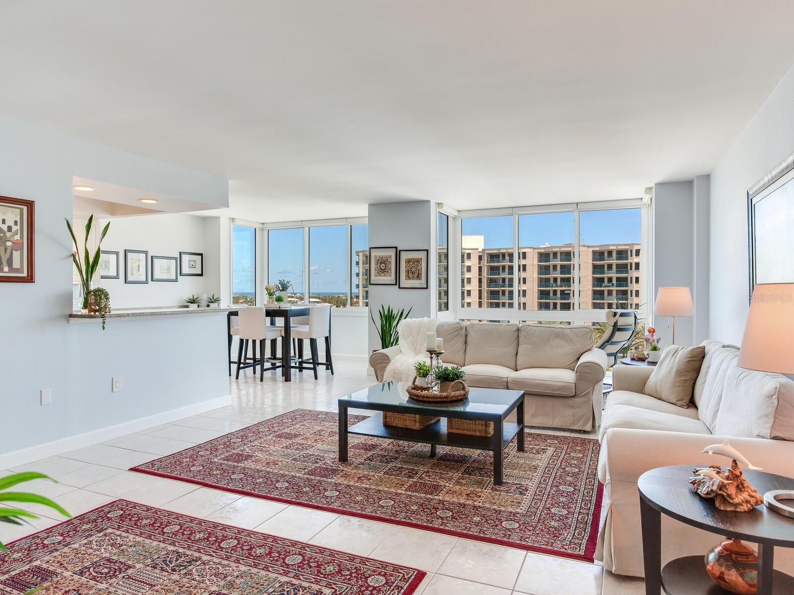 Image 4 of 61 For 660 Island Way 703
