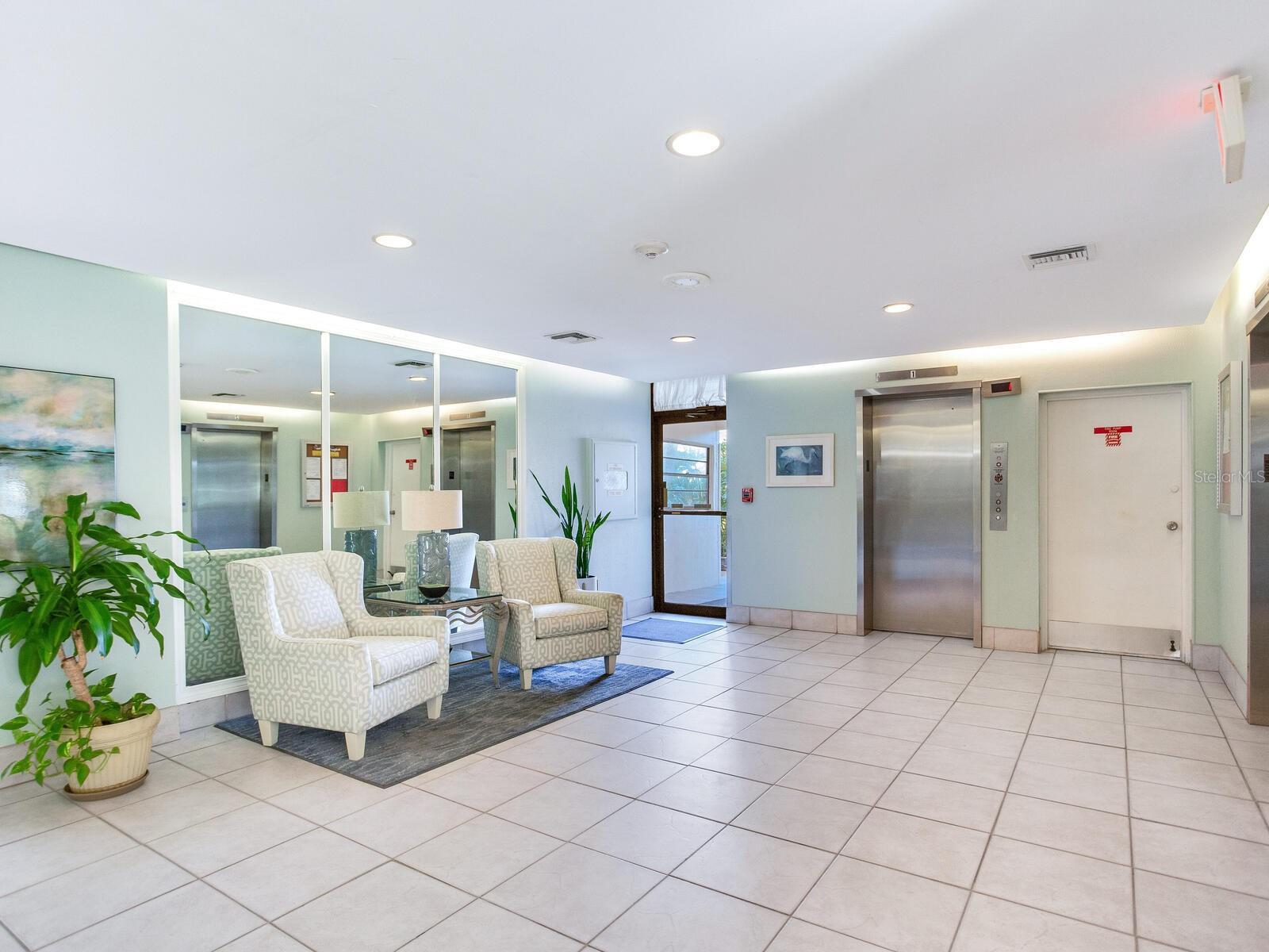 Image 43 of 61 For 660 Island Way 703