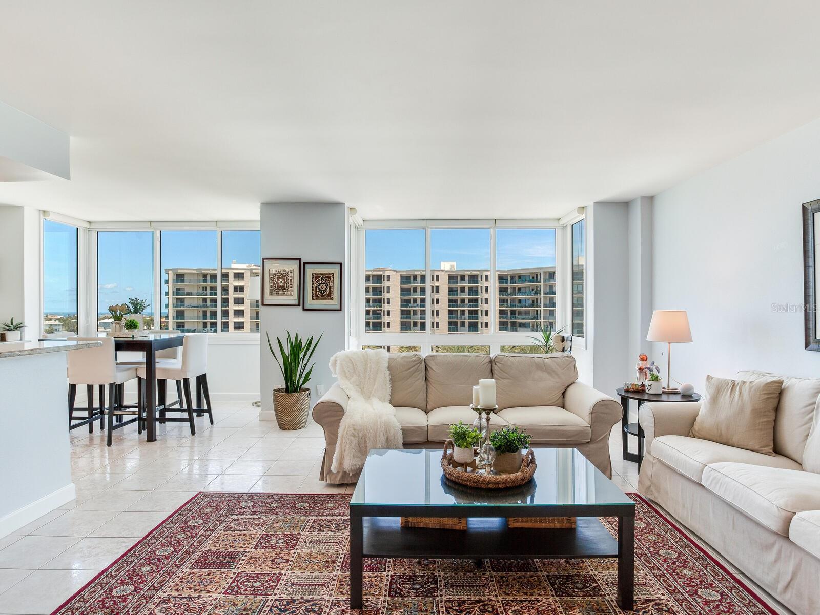 Image 5 of 61 For 660 Island Way 703