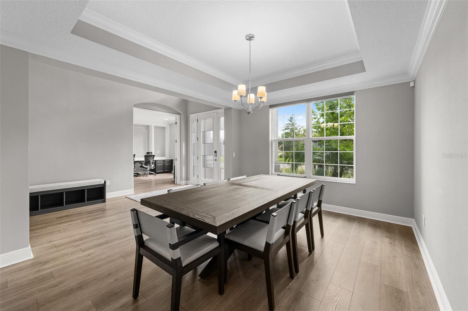 Listing photo id 35 for 7074 Graybrook Drive
