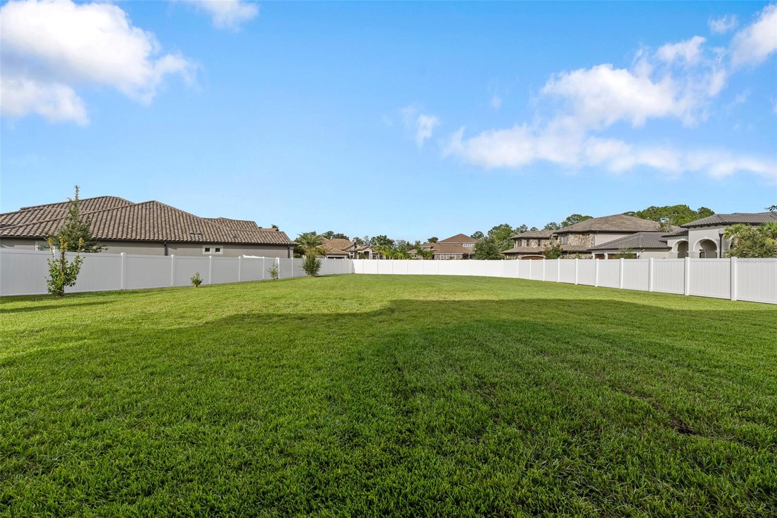 Listing photo id 41 for 7074 Graybrook Drive