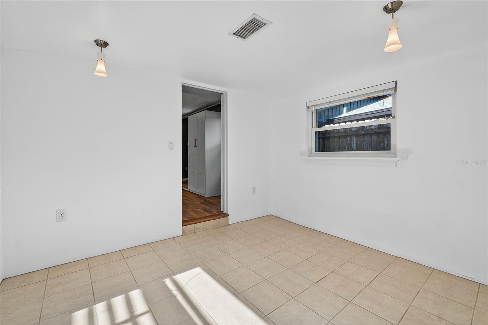 Image 26 of 37 For 1177 Starboard Way