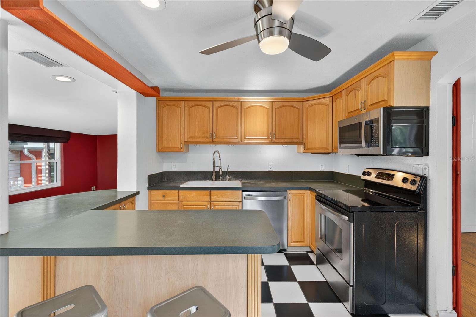 Image 9 of 37 For 1177 Starboard Way