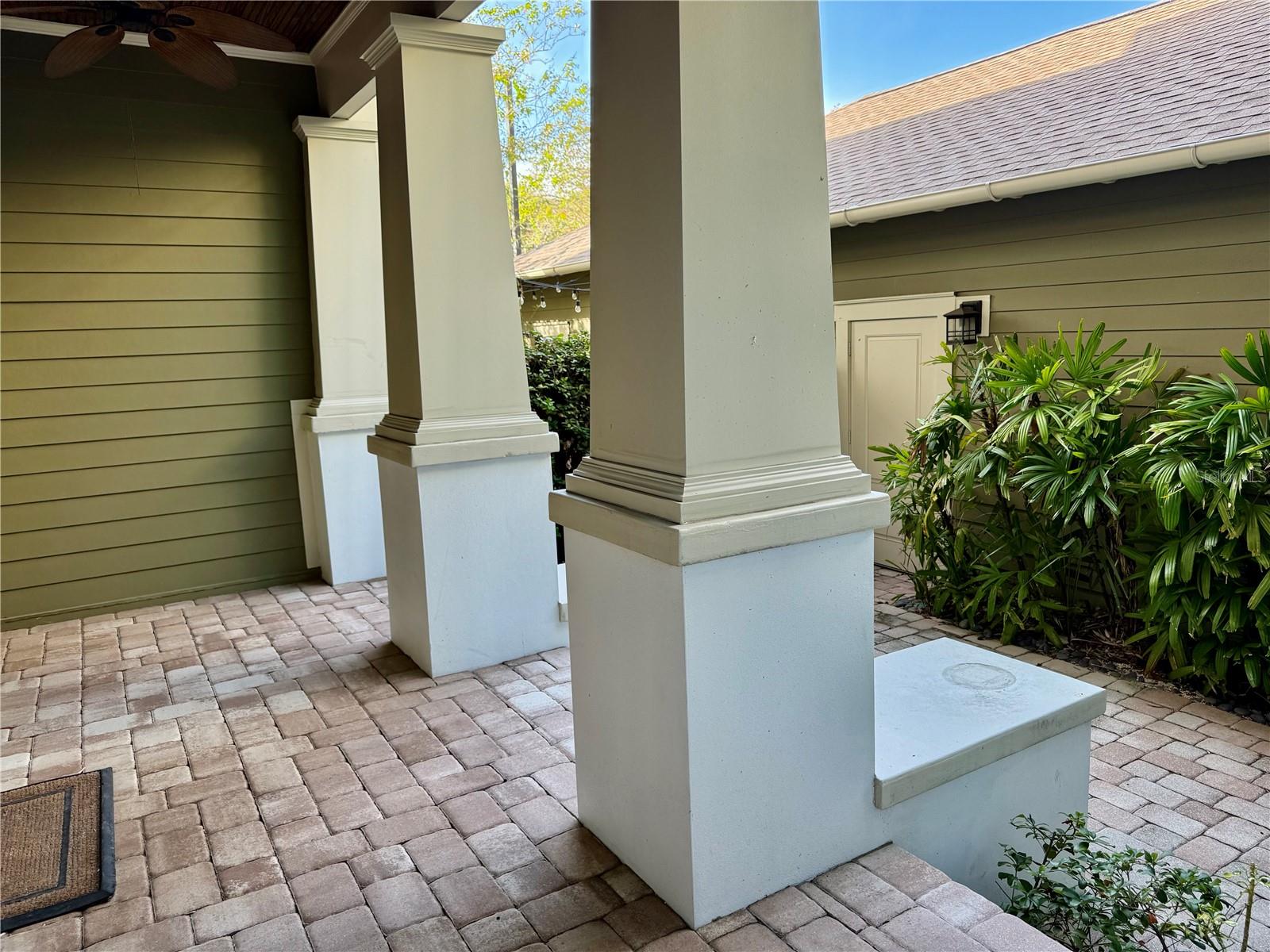 Image 20 of 21 For 609 Dakota Avenue