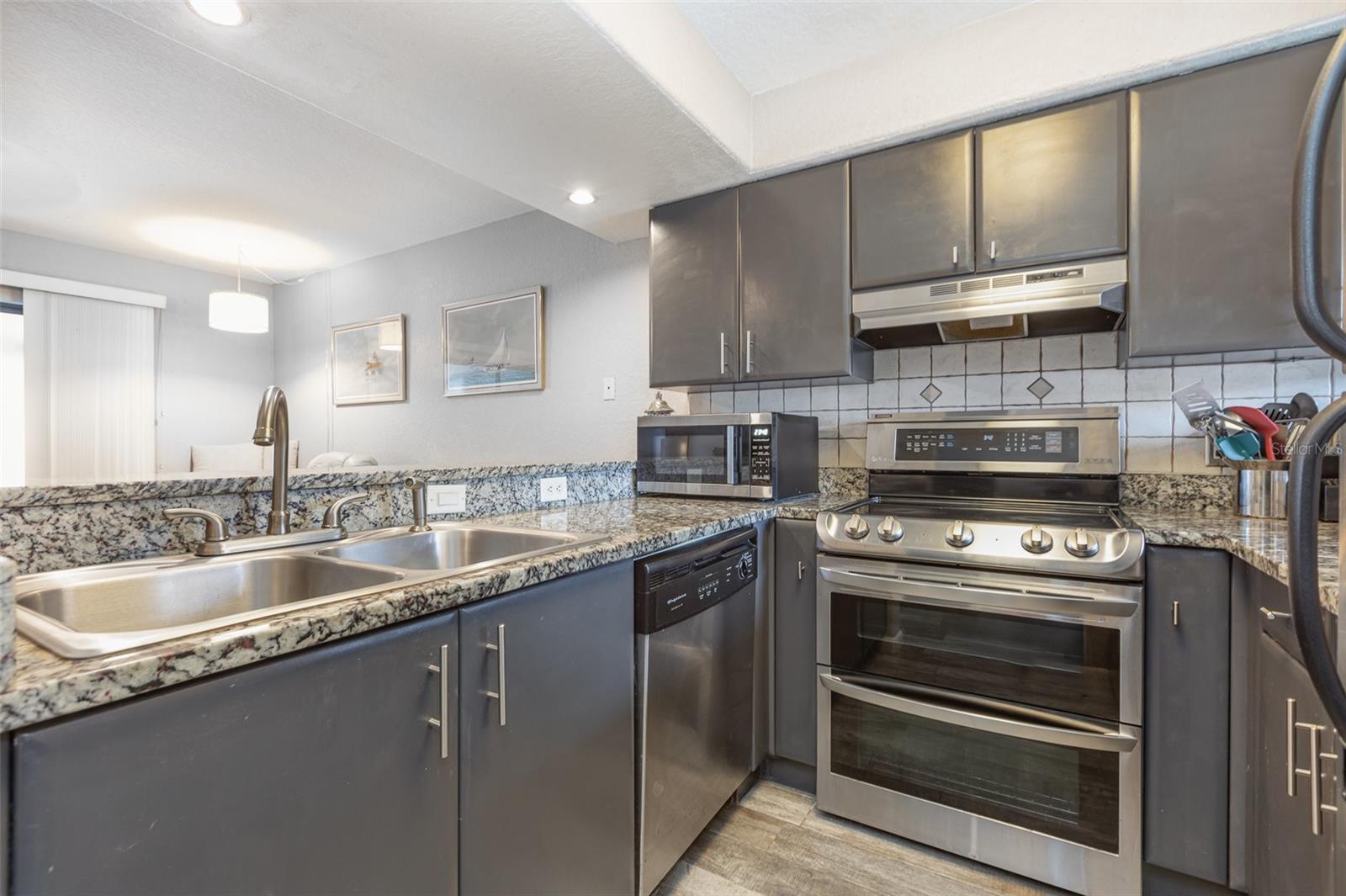Image 12 of 26 For 4905 25th Street W 101