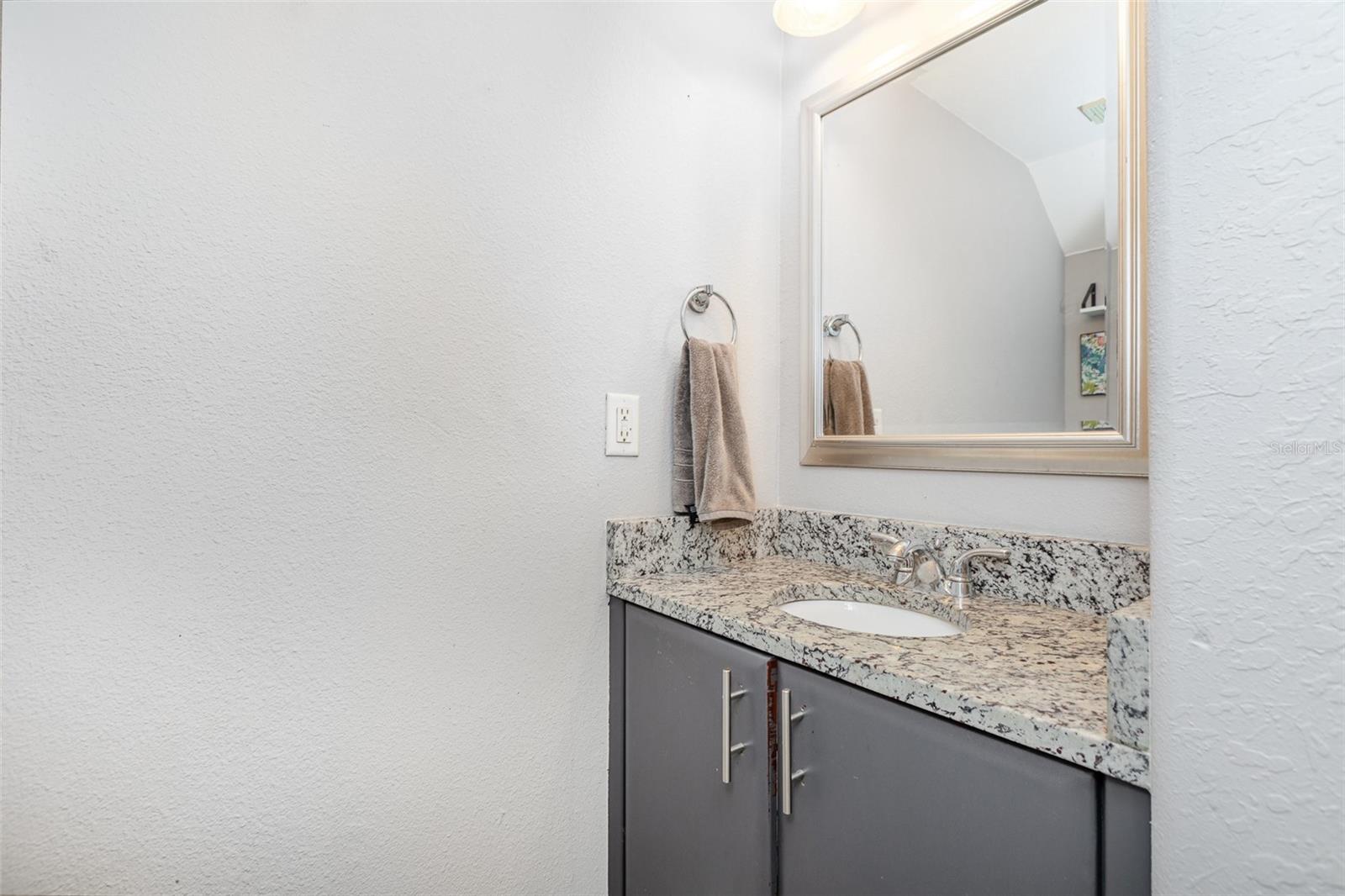 Image 13 of 26 For 4905 25th Street W 101