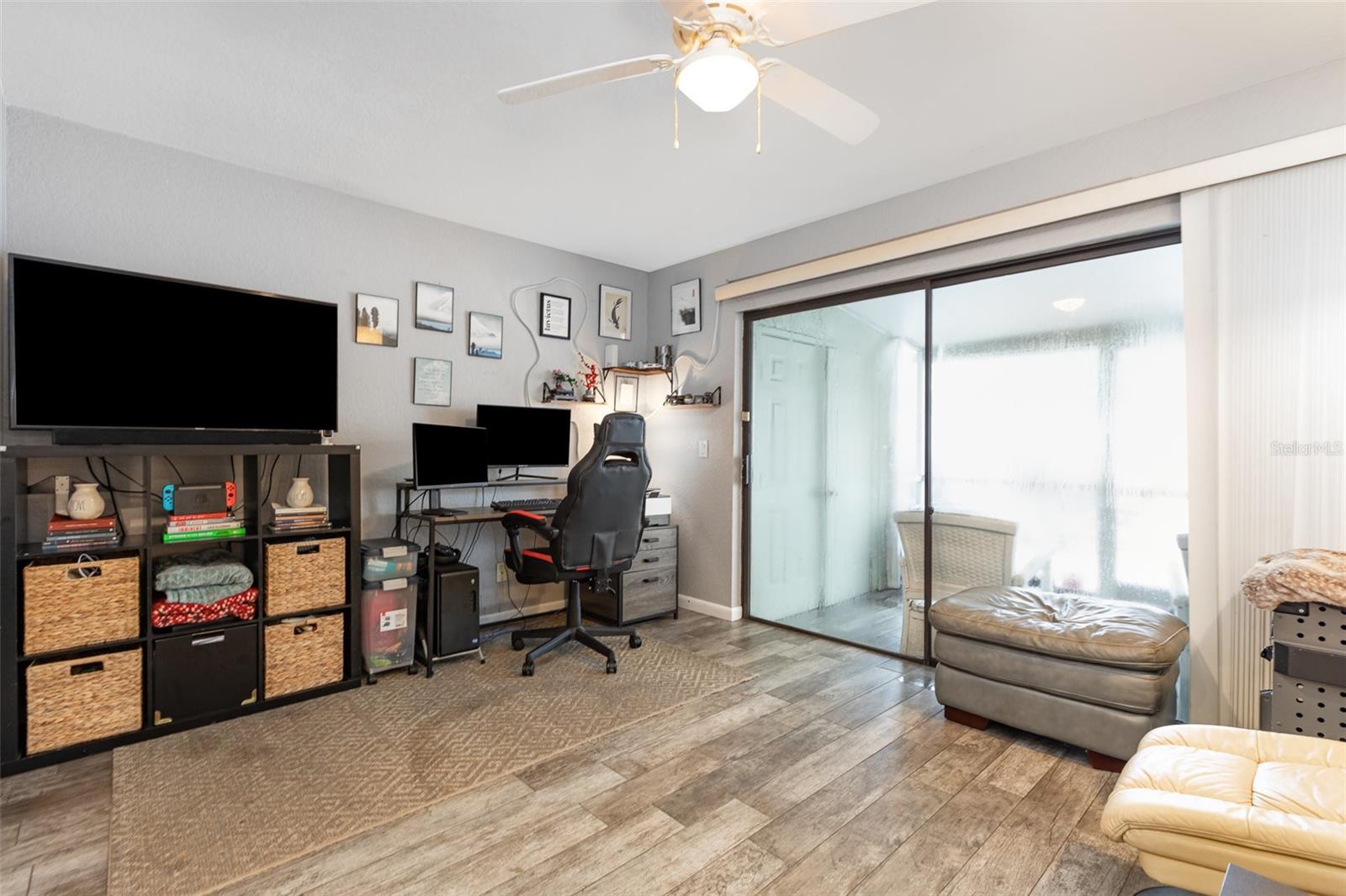Image 6 of 26 For 4905 25th Street W 101