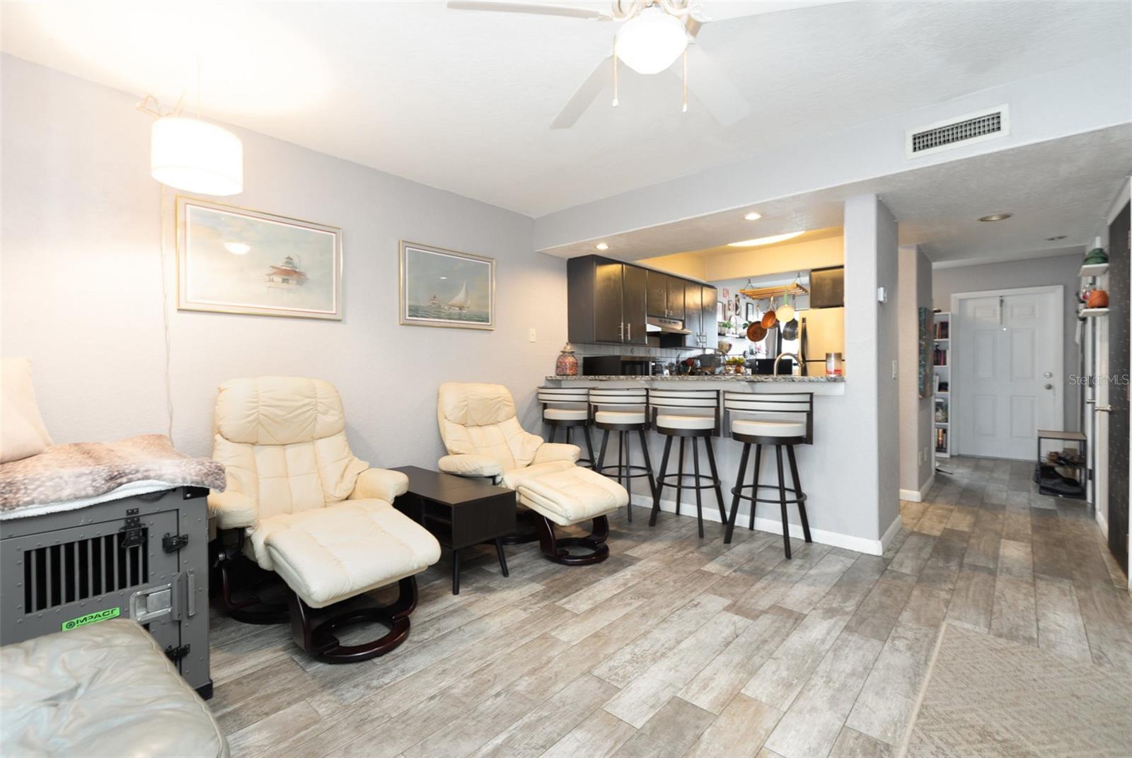 Image 9 of 26 For 4905 25th Street W 101