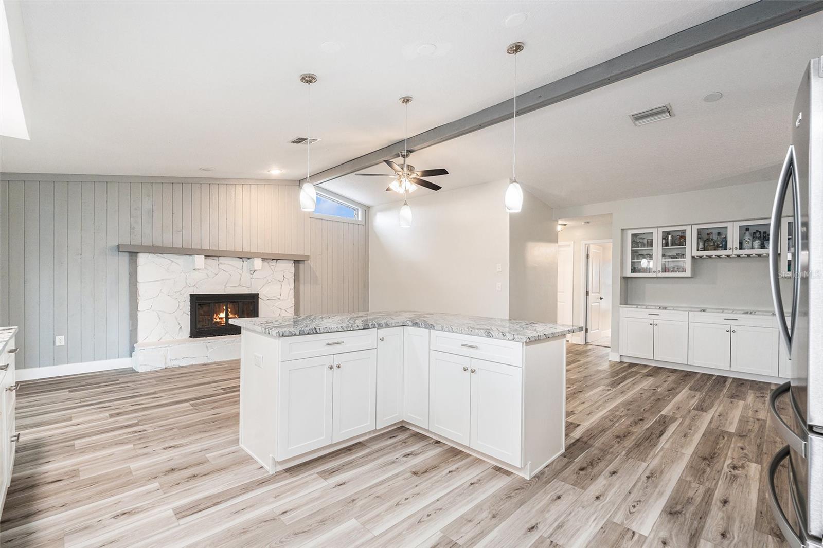 Image 11 of 29 For 7109 Southwind Drive