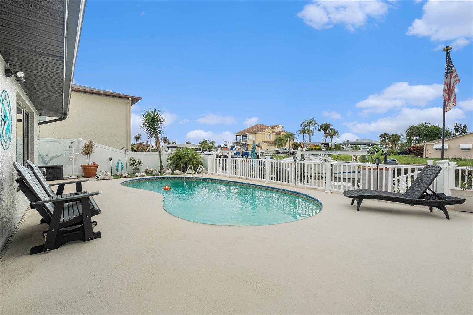 Image 21 of 29 For 7109 Southwind Drive