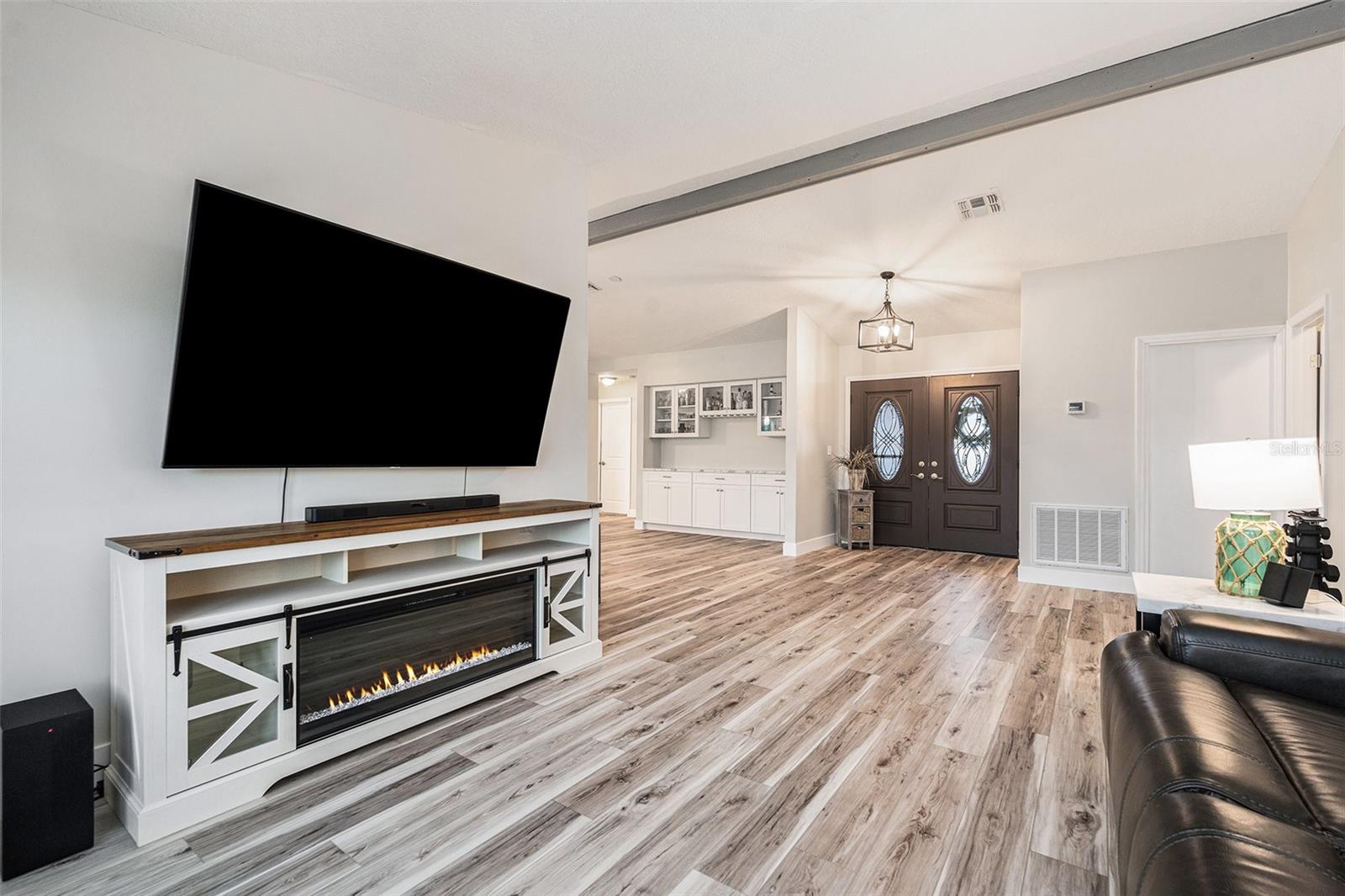Image 5 of 29 For 7109 Southwind Drive