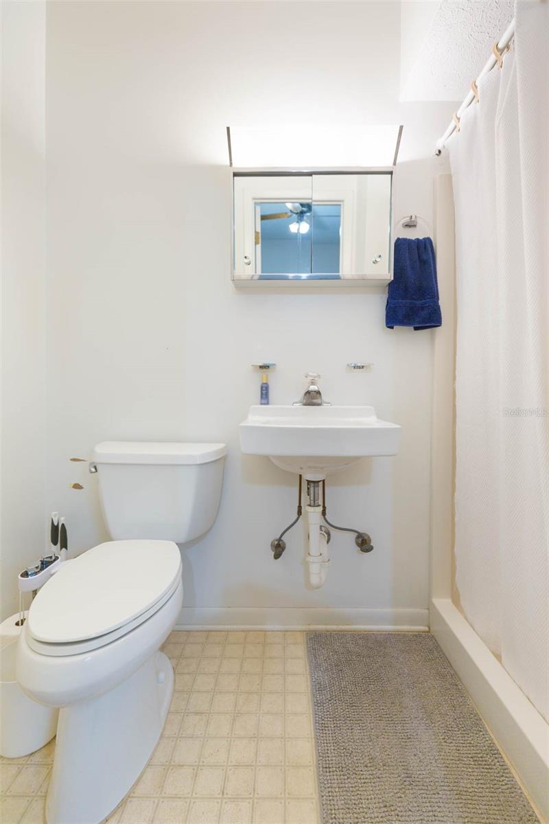 Image 39 of 81 For 17380 Sweetwater Road