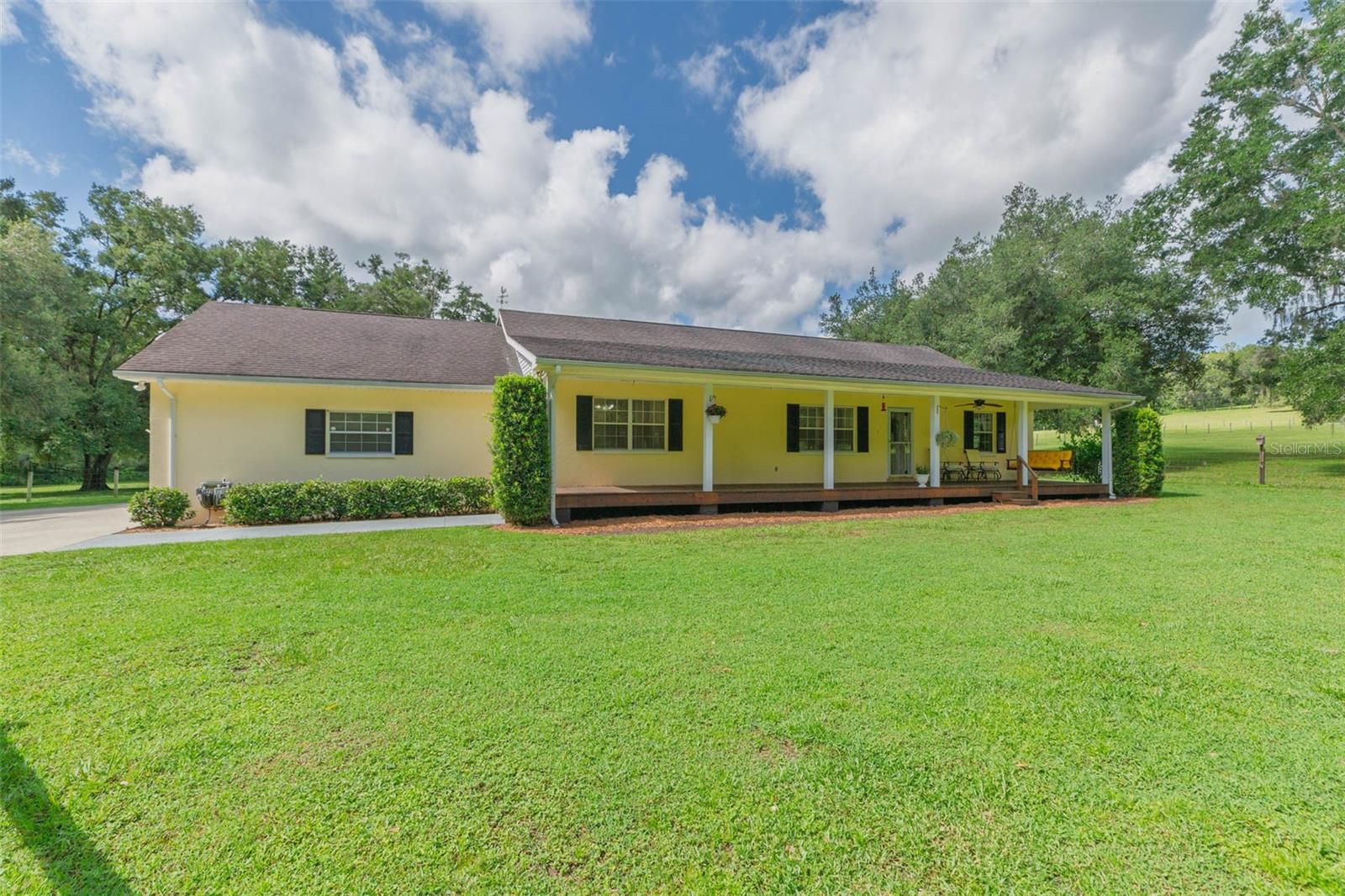 Image 4 of 81 For 17380 Sweetwater Road