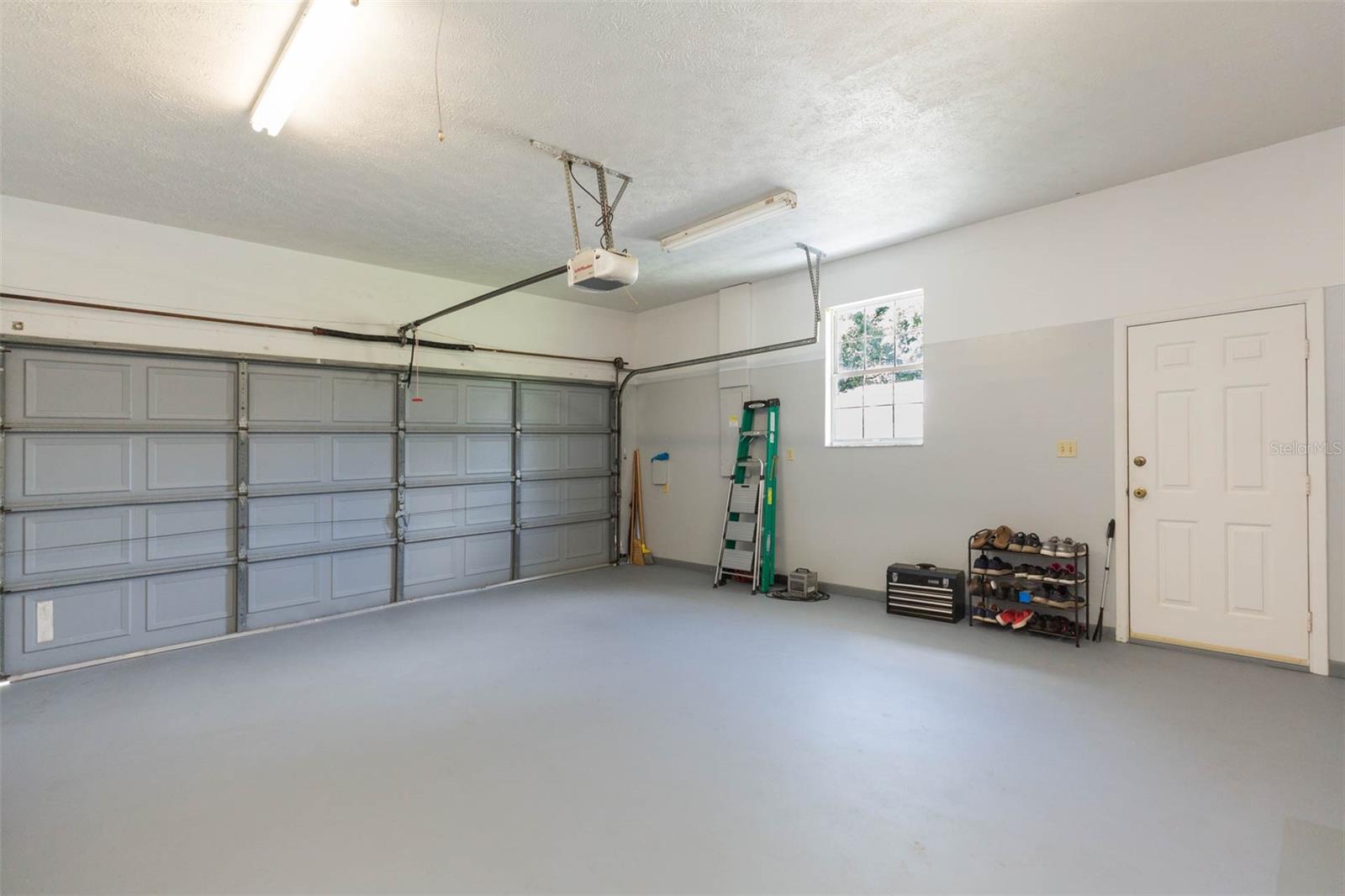 Image 40 of 81 For 17380 Sweetwater Road