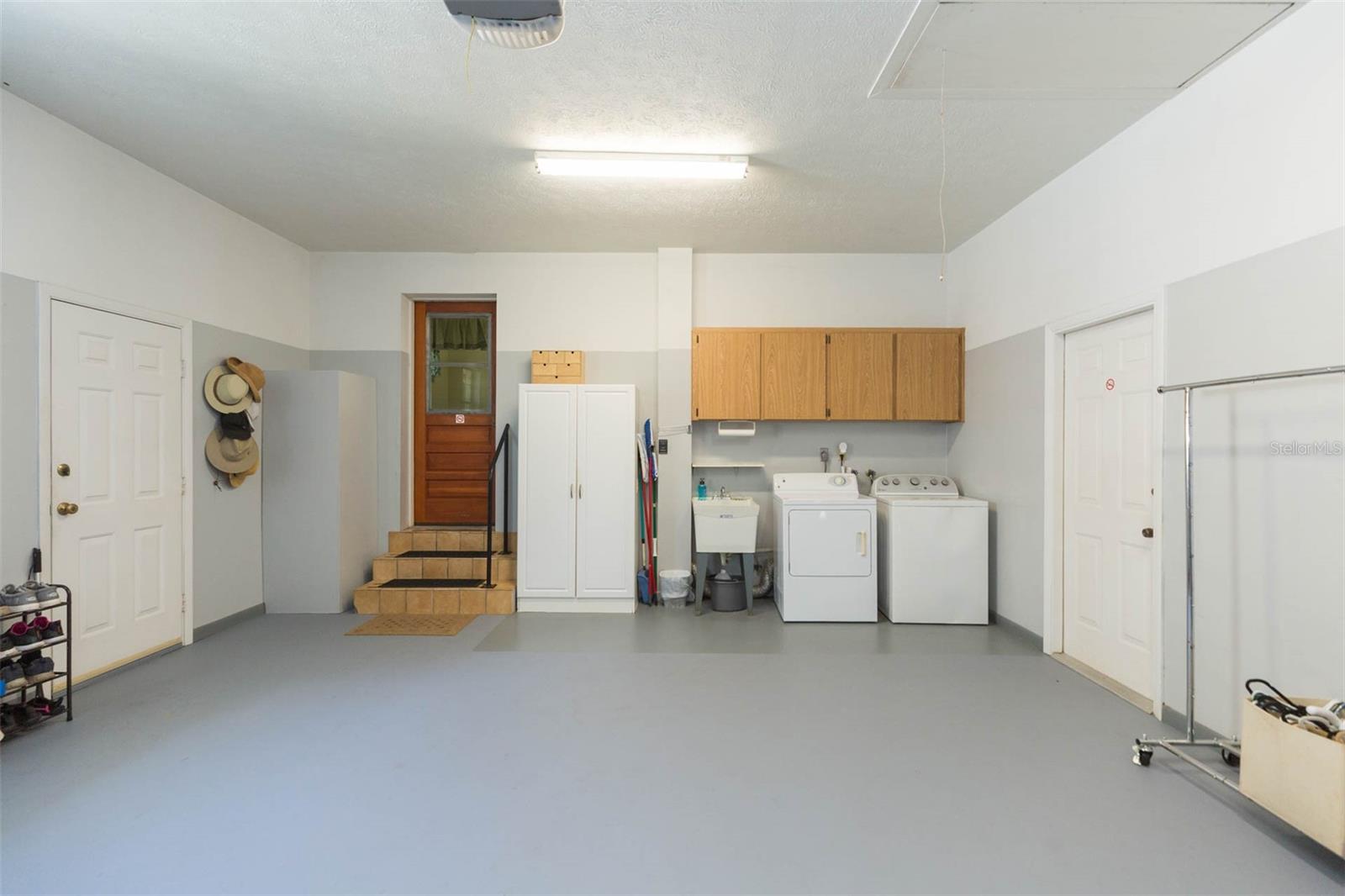 Image 42 of 81 For 17380 Sweetwater Road