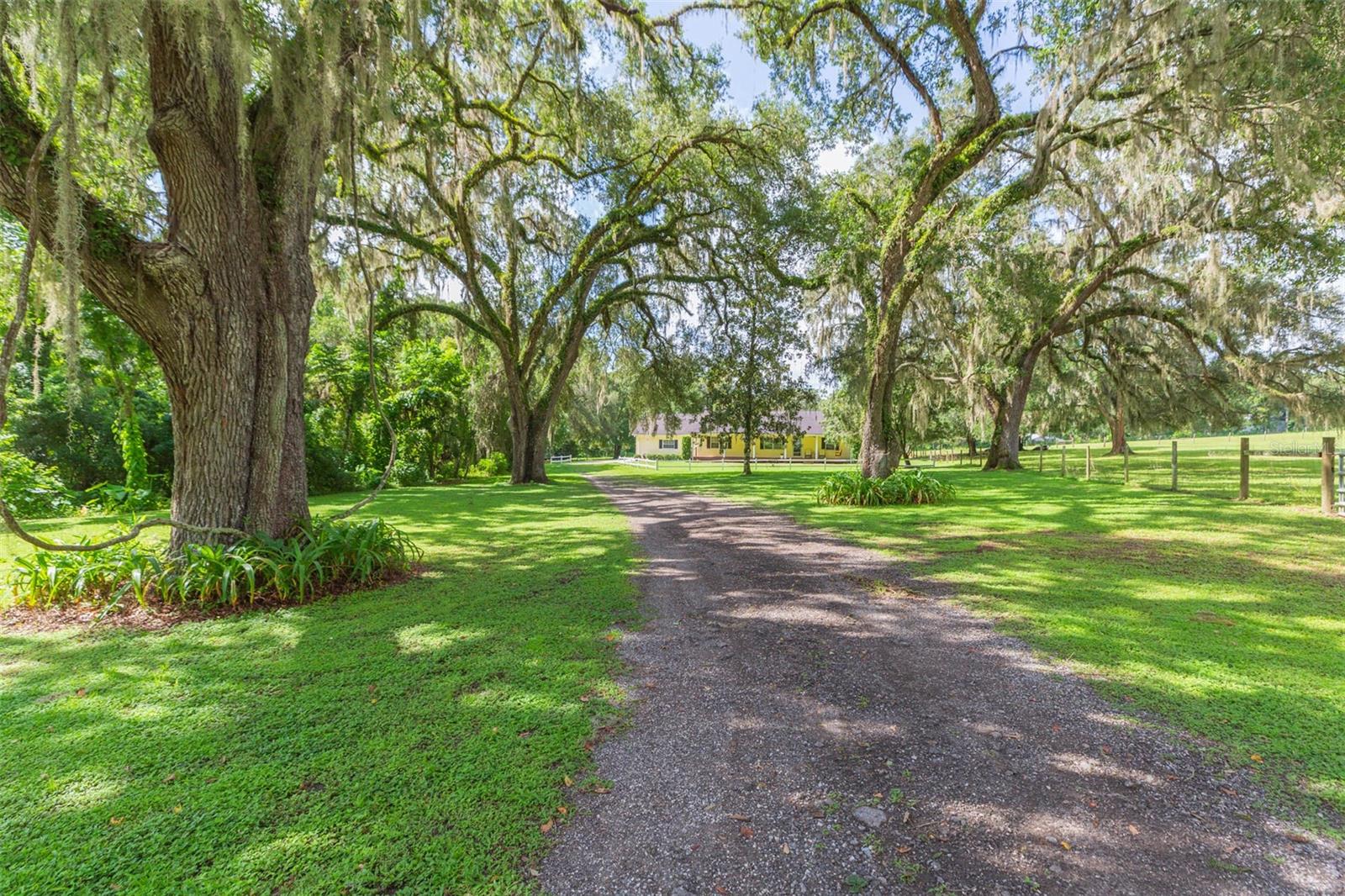 Image 44 of 81 For 17380 Sweetwater Road