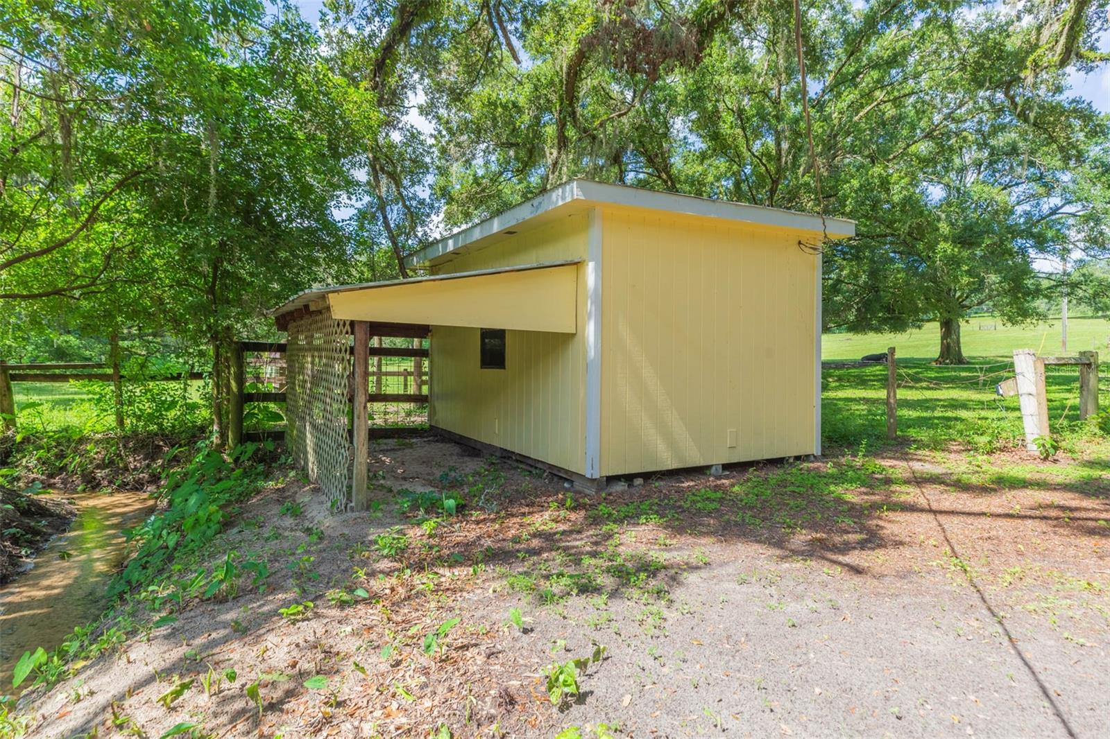 Image 61 of 81 For 17380 Sweetwater Road