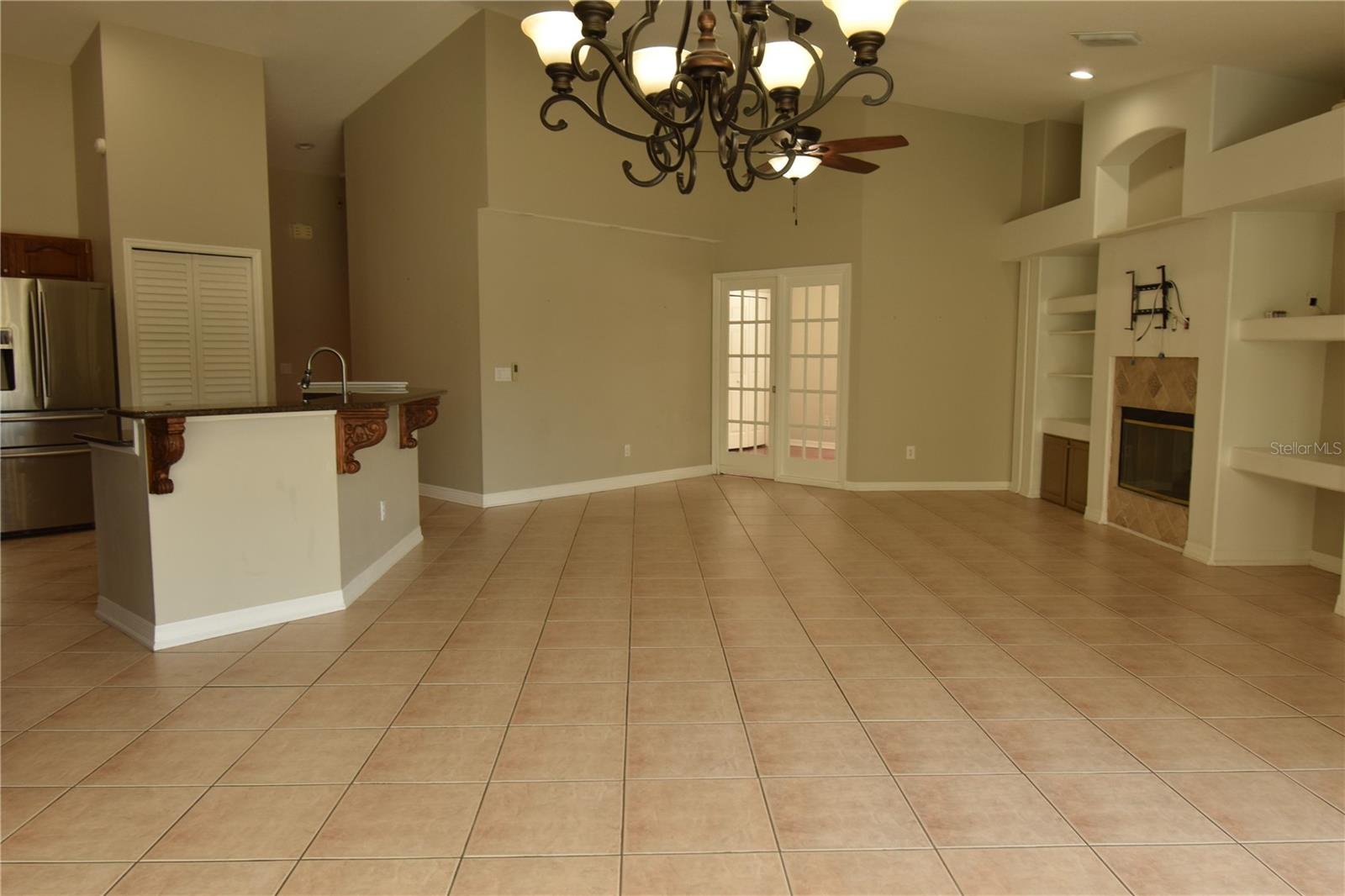 Image 19 of 51 For 816 Sandringham Lane