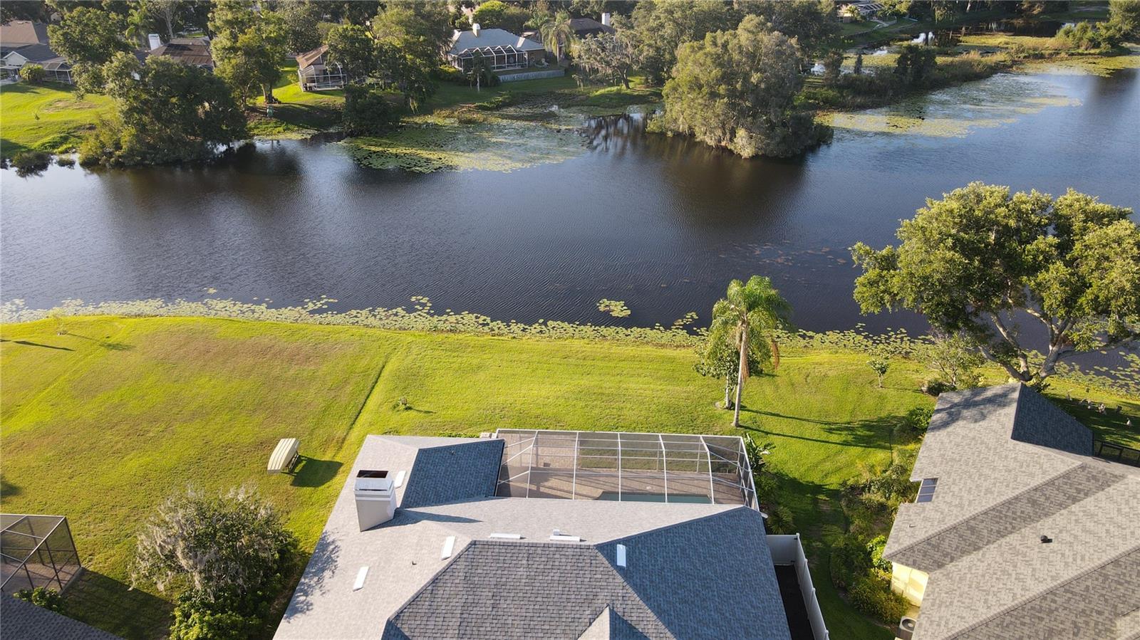 Image 31 of 51 For 816 Sandringham Lane