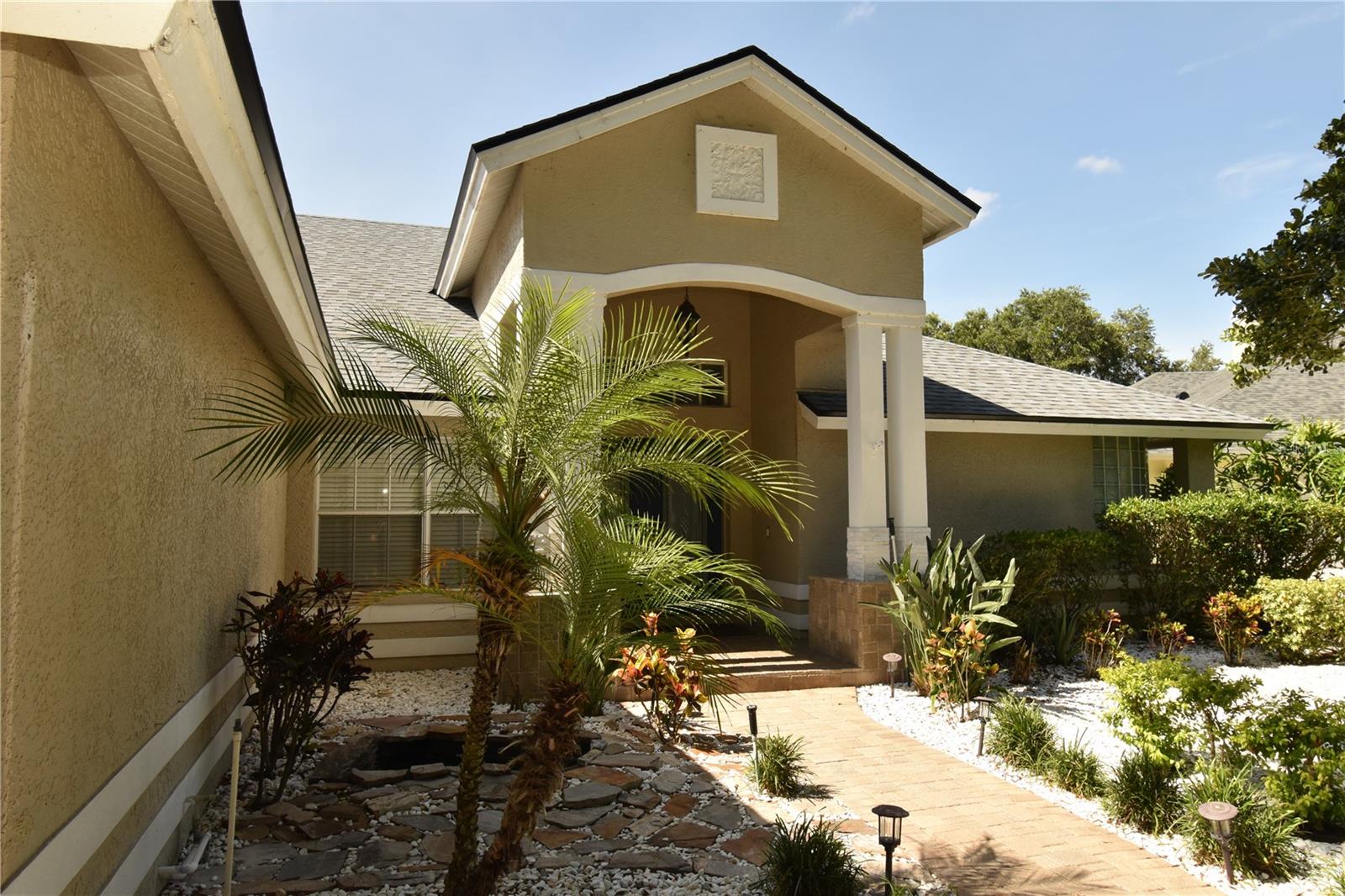 Image 4 of 51 For 816 Sandringham Lane