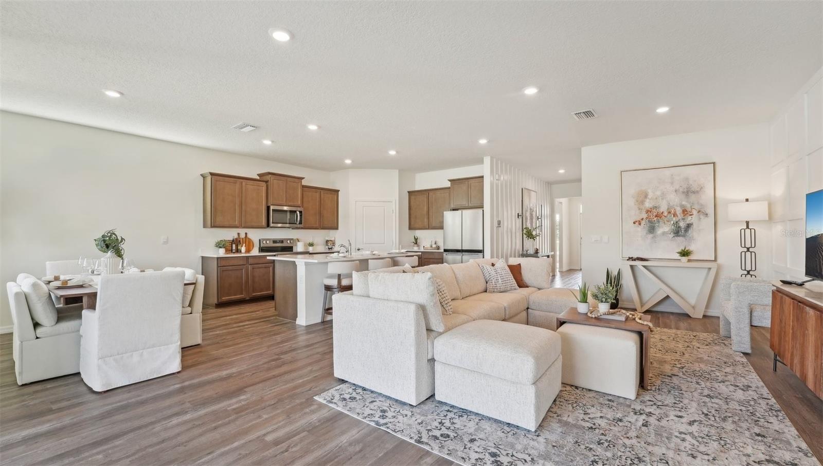 Image 6 of 34 For 38437 Springhead Lane
