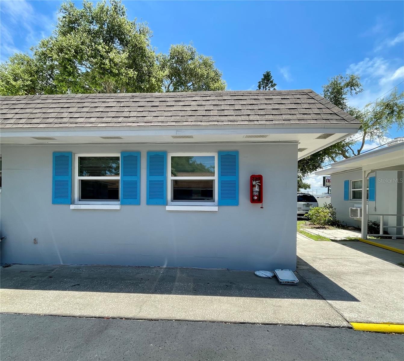 Image 2 of 15 For 401 1st Avenue Ne 411
