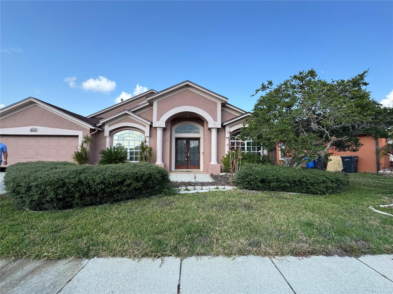 Listing Details for 18111 Sweet Jasmine Drive, TAMPA, FL 33647