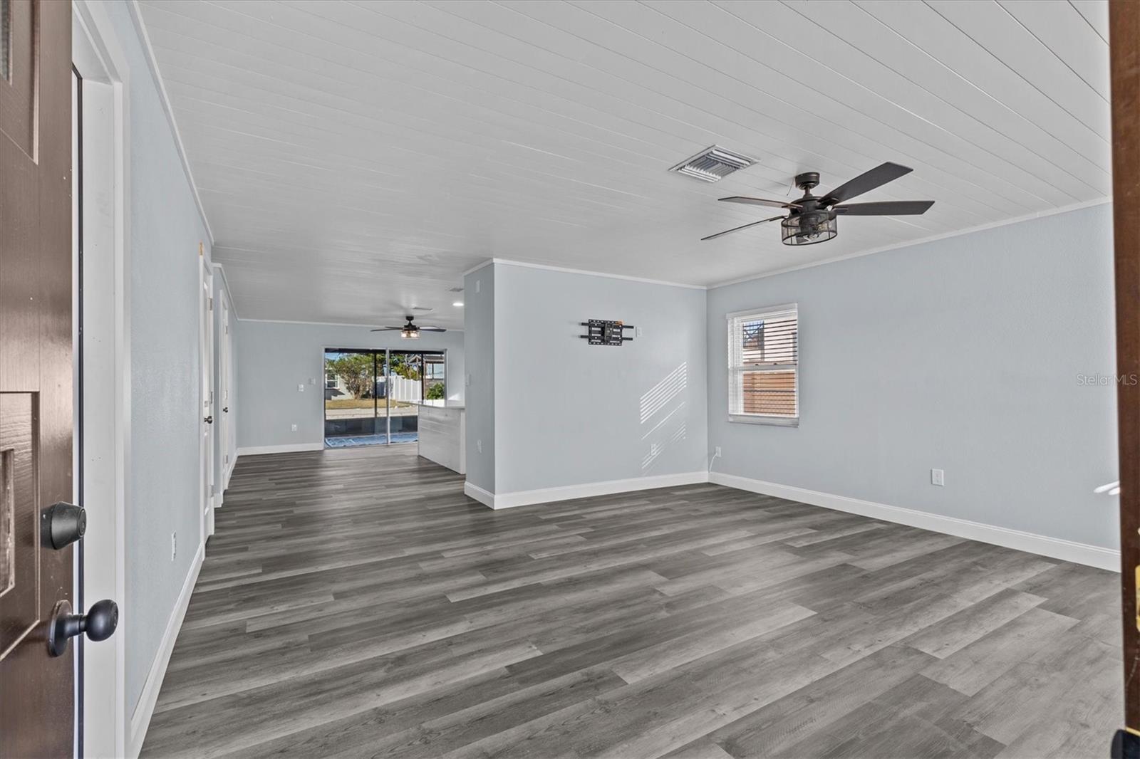 Image 12 of 51 For 13821 Judy Avenue