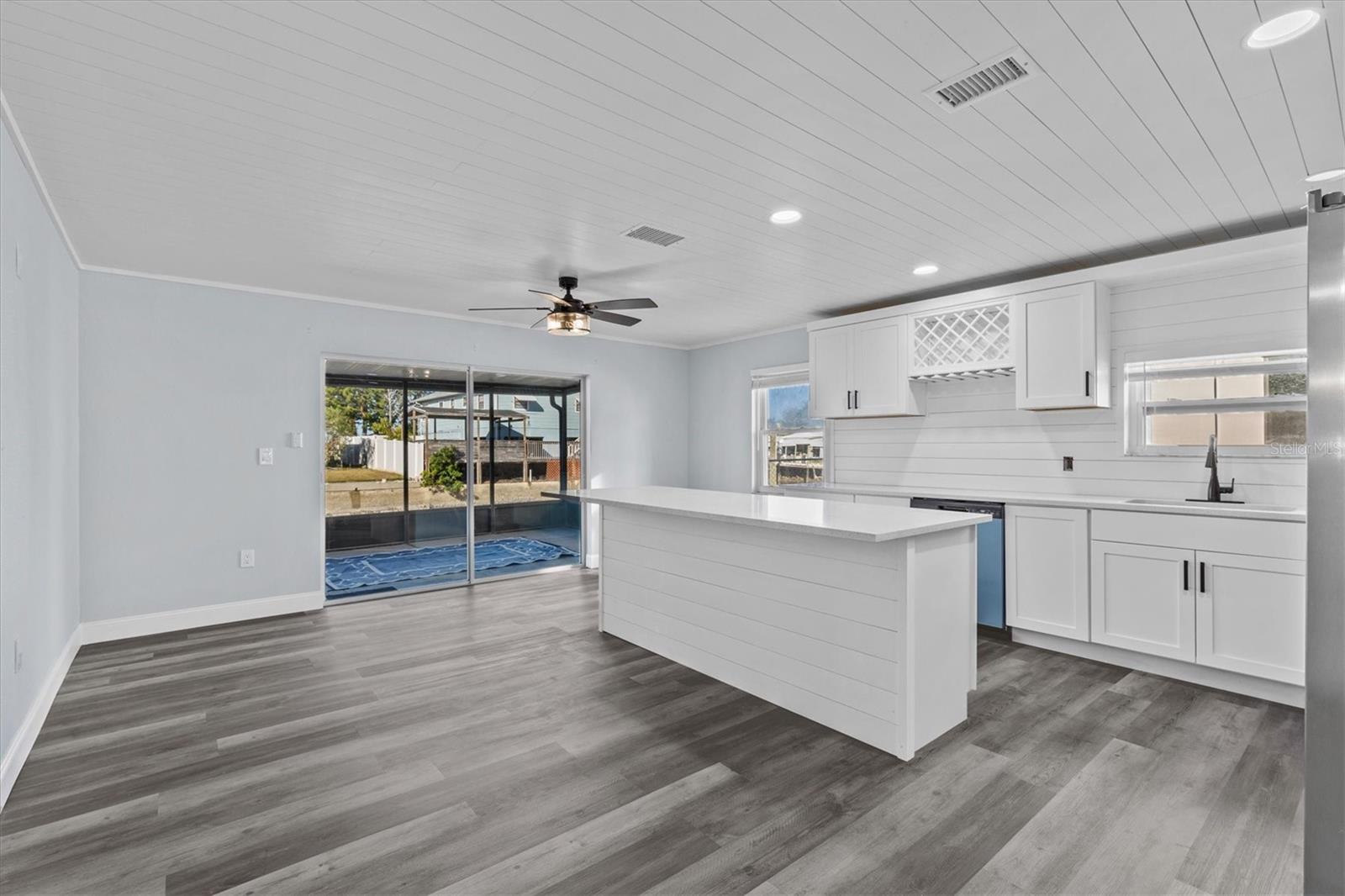Image 14 of 51 For 13821 Judy Avenue