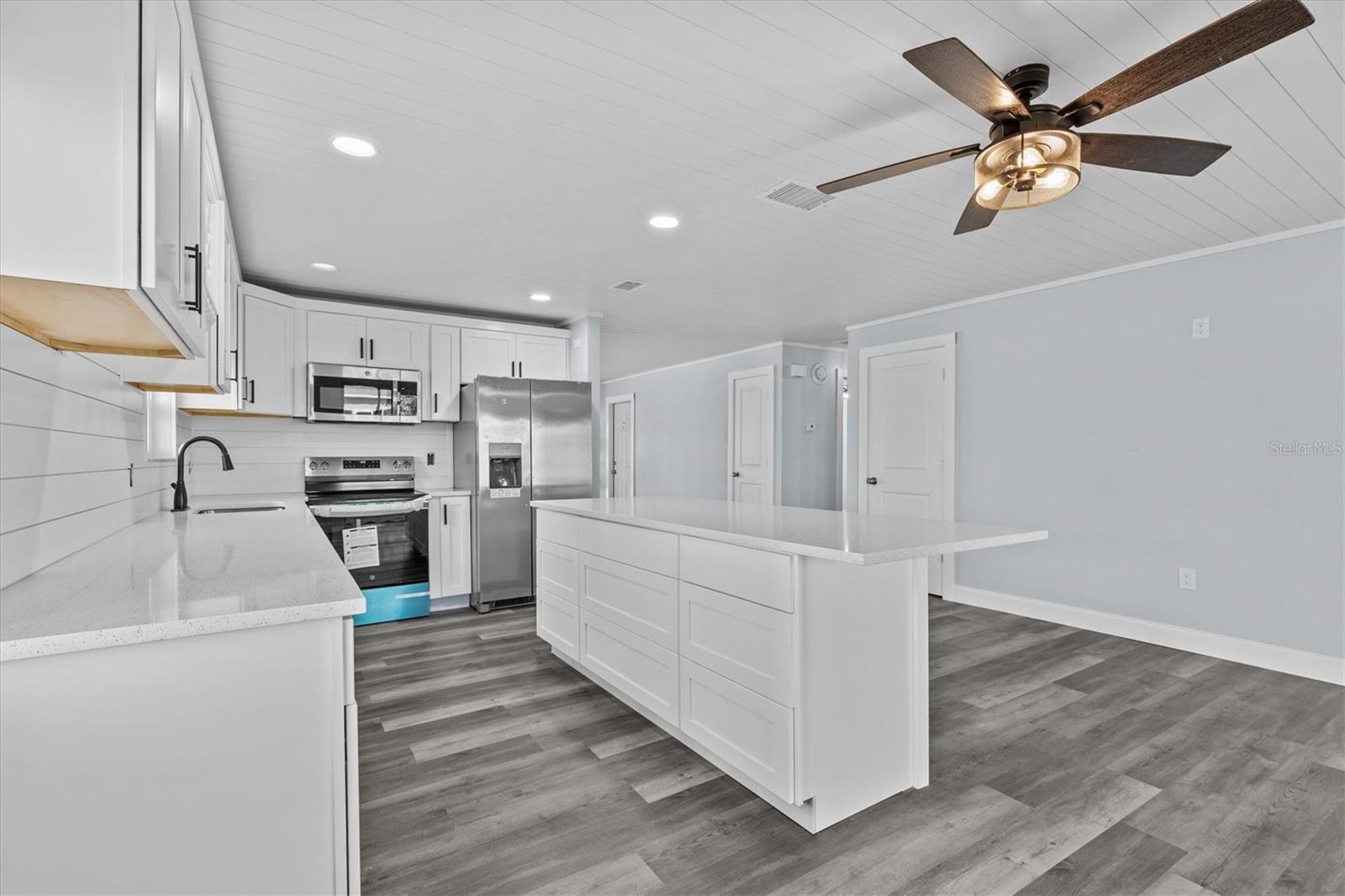 Image 15 of 51 For 13821 Judy Avenue