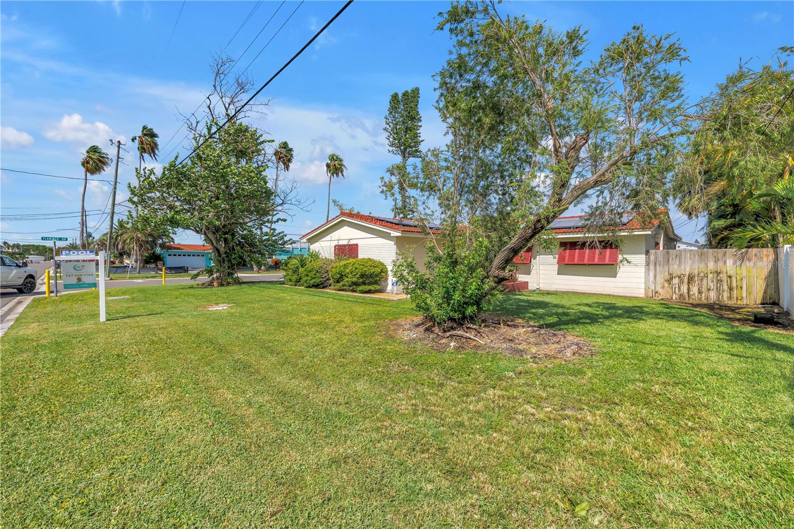 Image 2 of 54 For 557 Crystal Drive