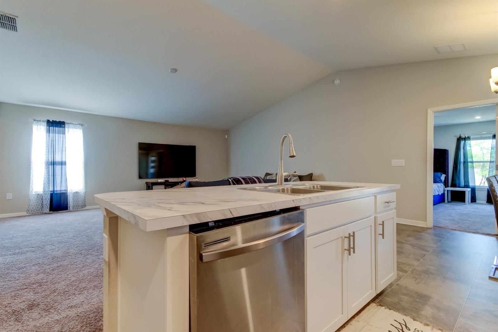 Image 13 of 38 For 6738 Hanworth Lane