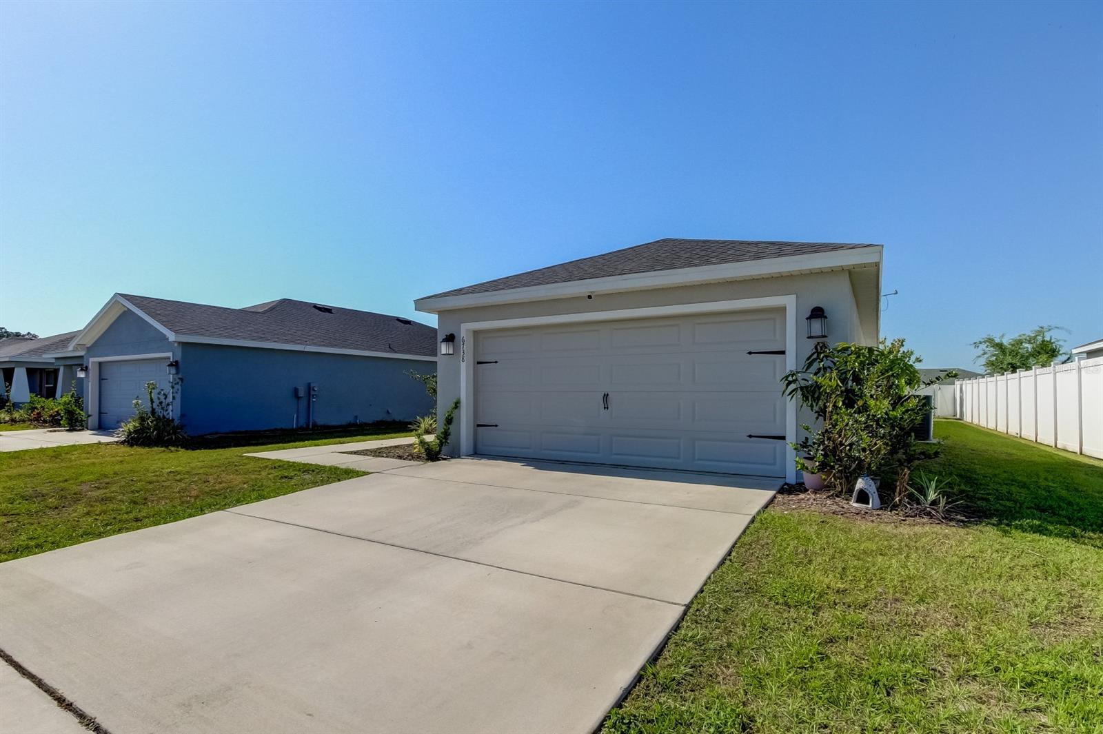 Image 2 of 38 For 6738 Hanworth Lane