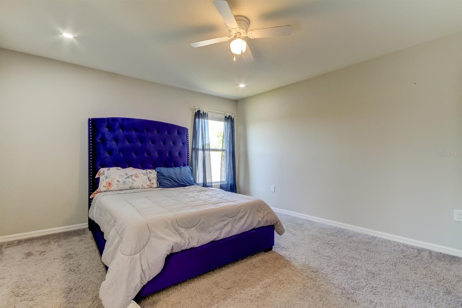 Image 22 of 38 For 6738 Hanworth Lane