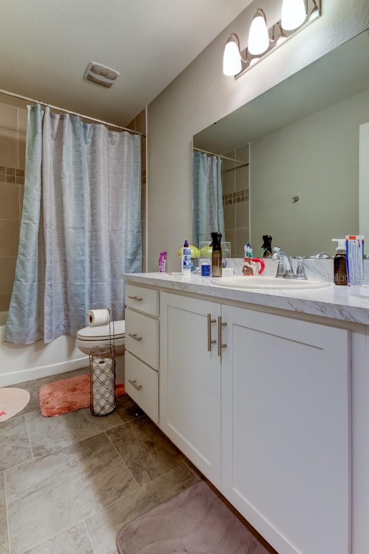 Image 26 of 38 For 6738 Hanworth Lane