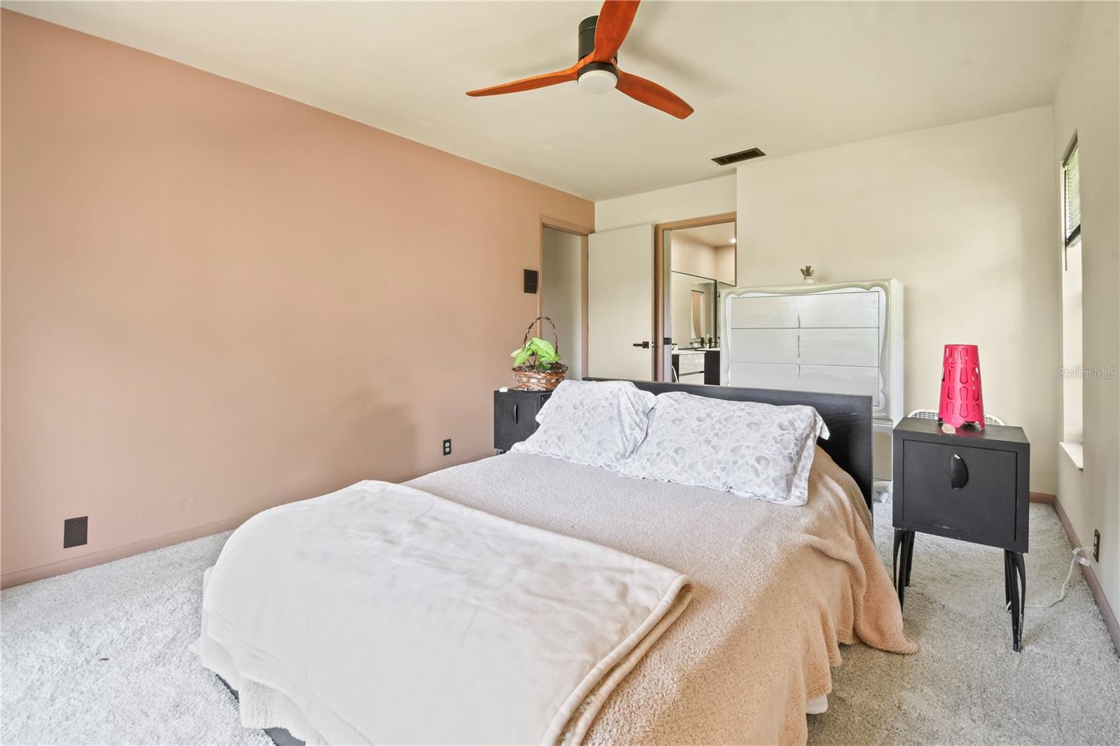 Image 18 of 48 For 2906 Windridge Drive