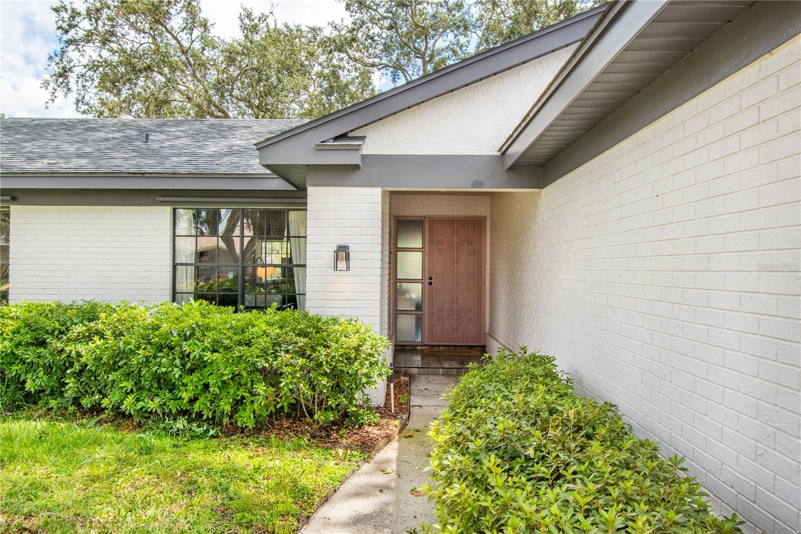 Image 4 of 48 For 2906 Windridge Drive