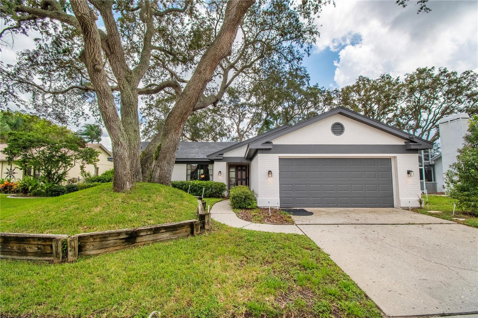 Image 40 of 48 For 2906 Windridge Drive
