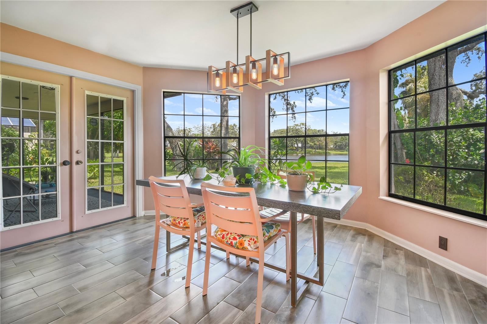 Image 6 of 48 For 2906 Windridge Drive