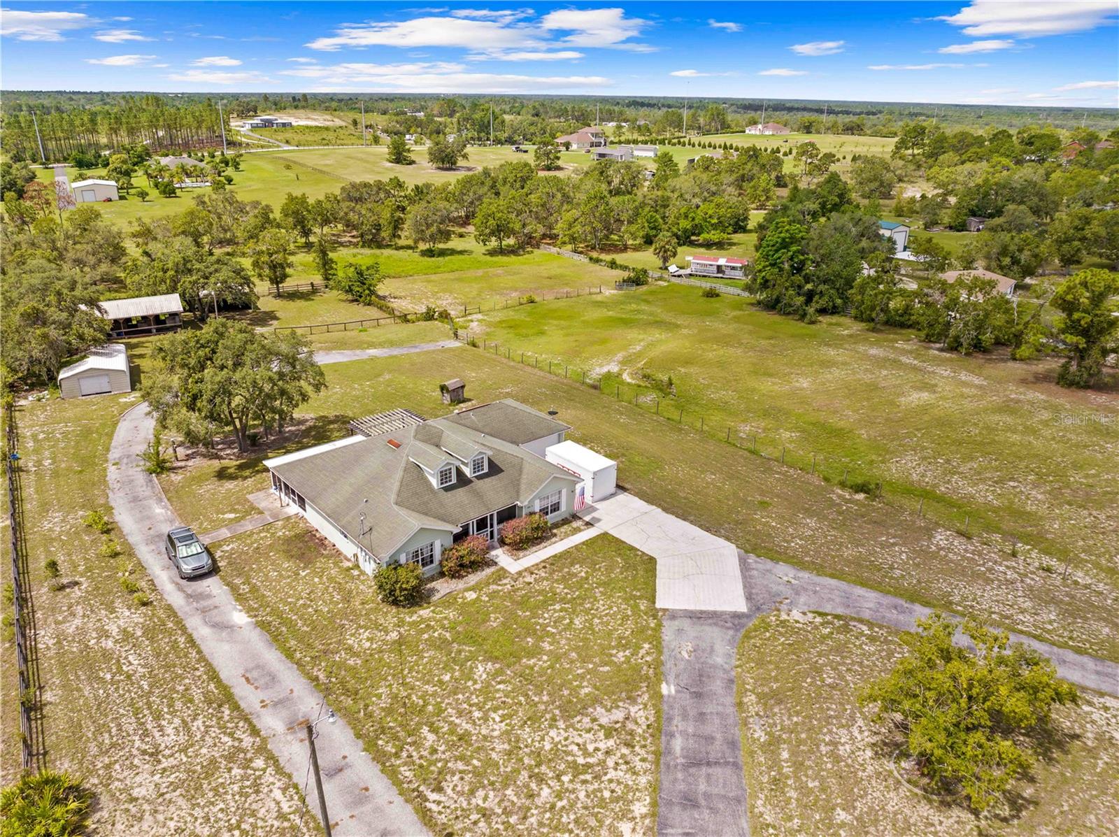 Image 3 of 45 For 13054 Moon Road